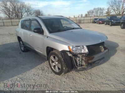 2011 Jeep COMPASS, silver — VIN 1J4NT1FA7BD189982, IAAI