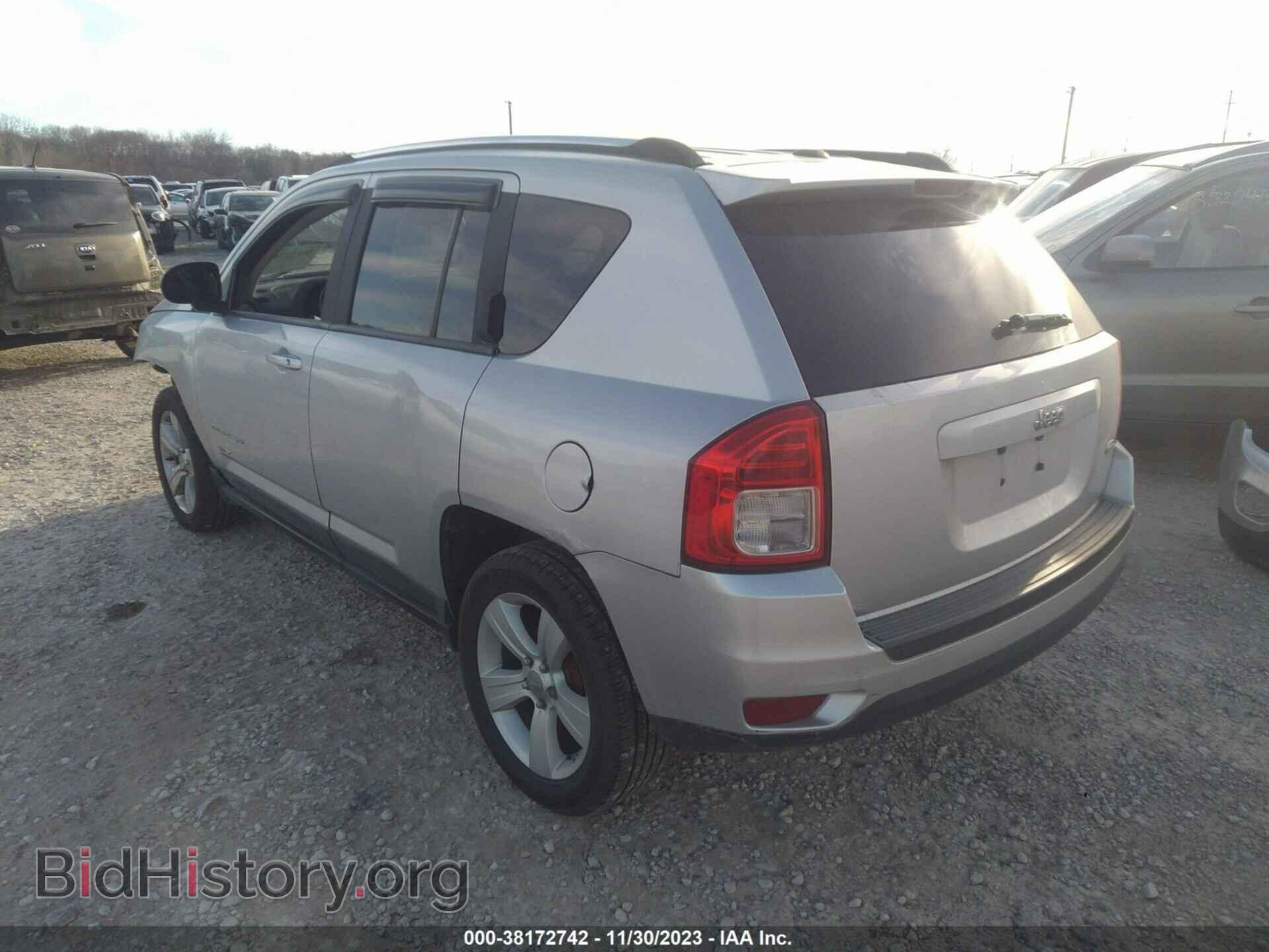 2011 JEEP COMPASS - VIN: 1J4NT1FA7BD189982 - Photo 3