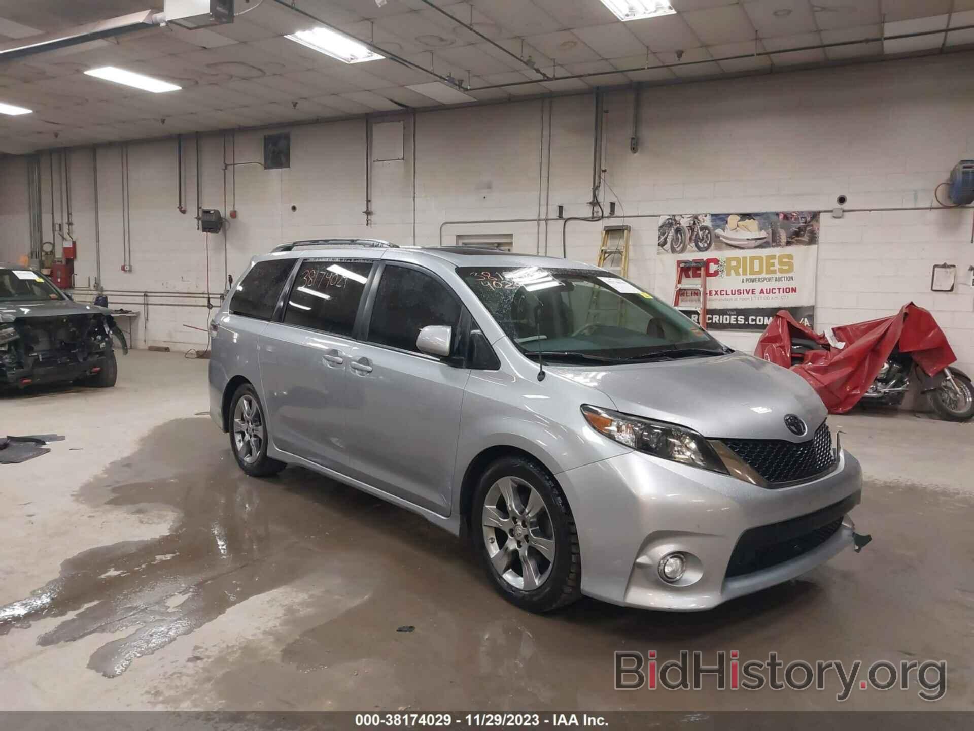 Фотография 5TDXK3DC8BS134575 - TOYOTA SIENNA 2011