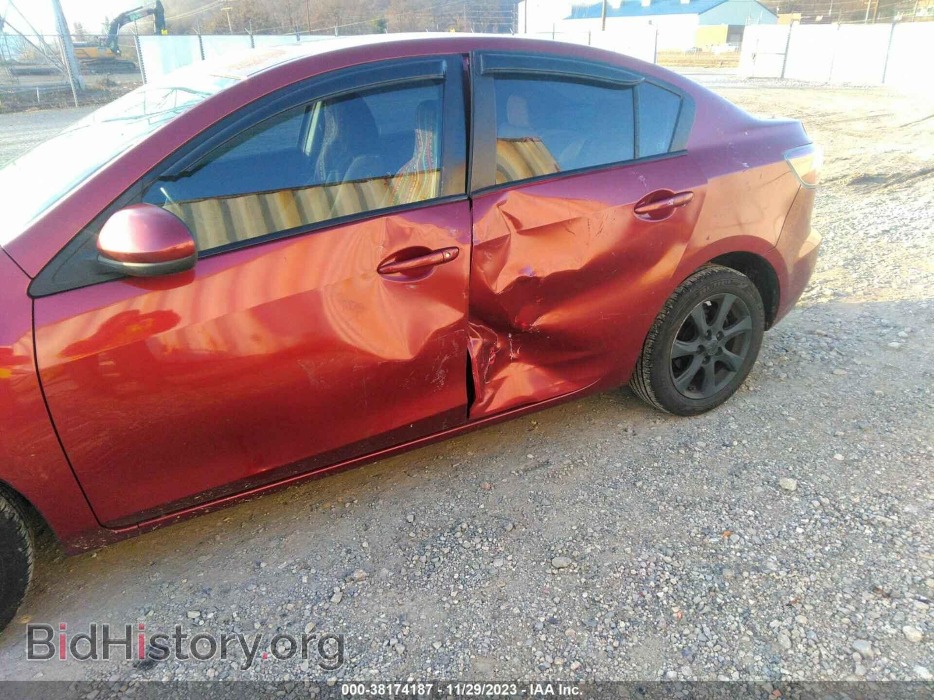 2011 MAZDA MAZDA3 - VIN: JM1BL1VF4B1461203 - Фото 6