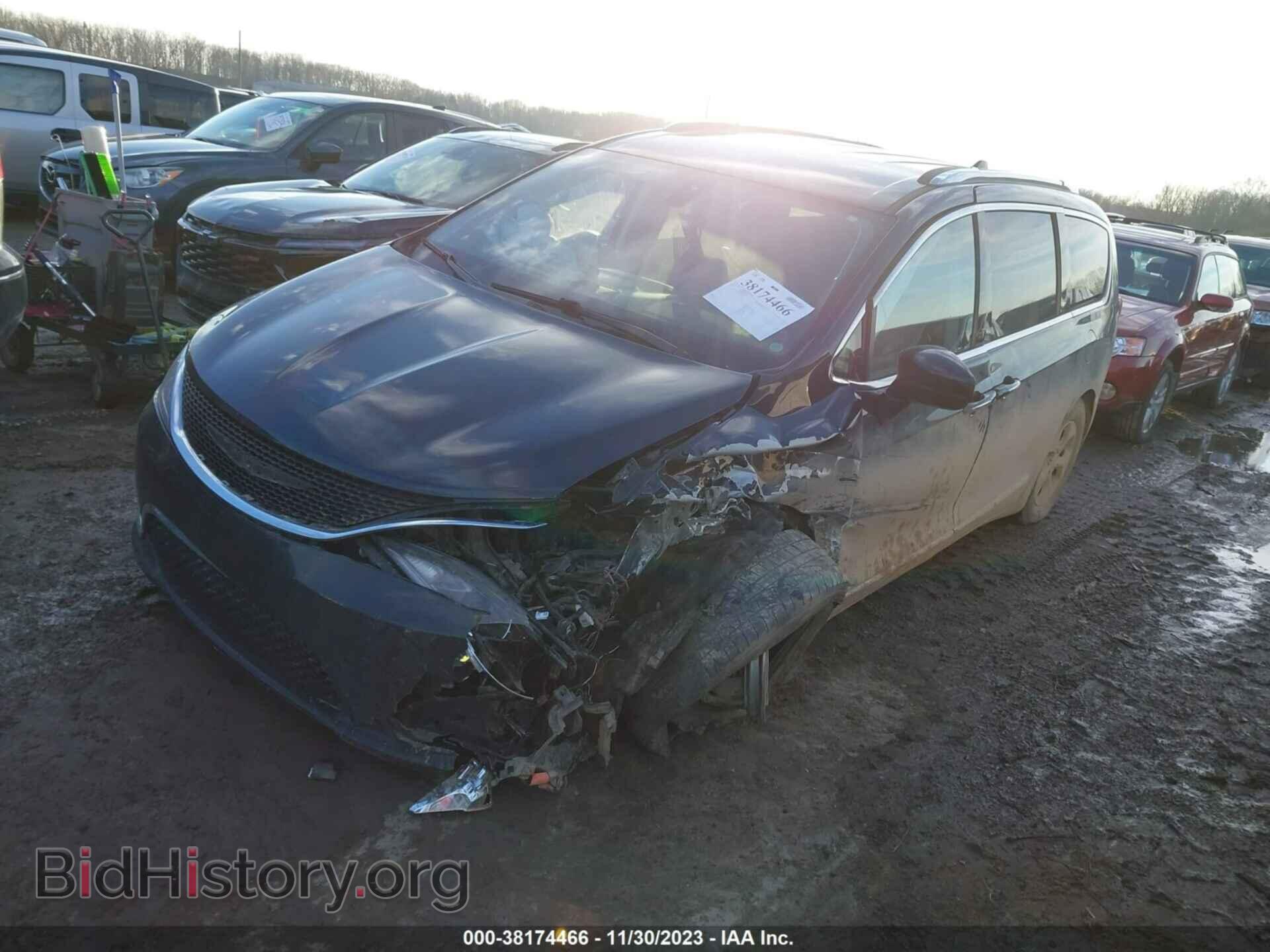 2017 CHRYSLER PACIFICA - VIN: 2C4RC1EG3HR599648 - Фото 2