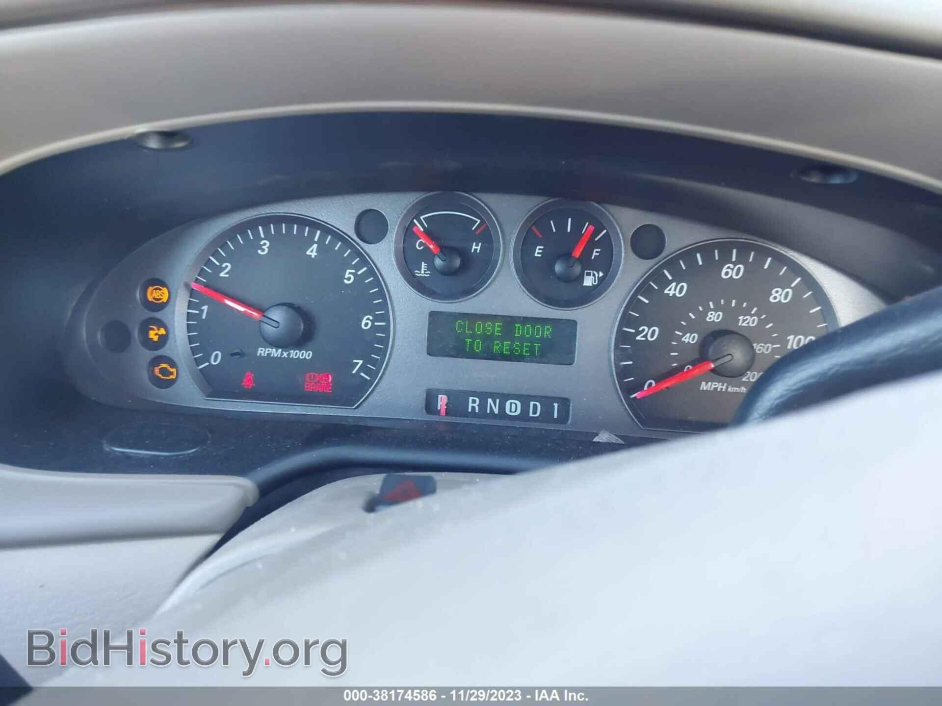 2006 FORD TAURUS - VIN: 1FAFP53U06A193602 - Фото 7