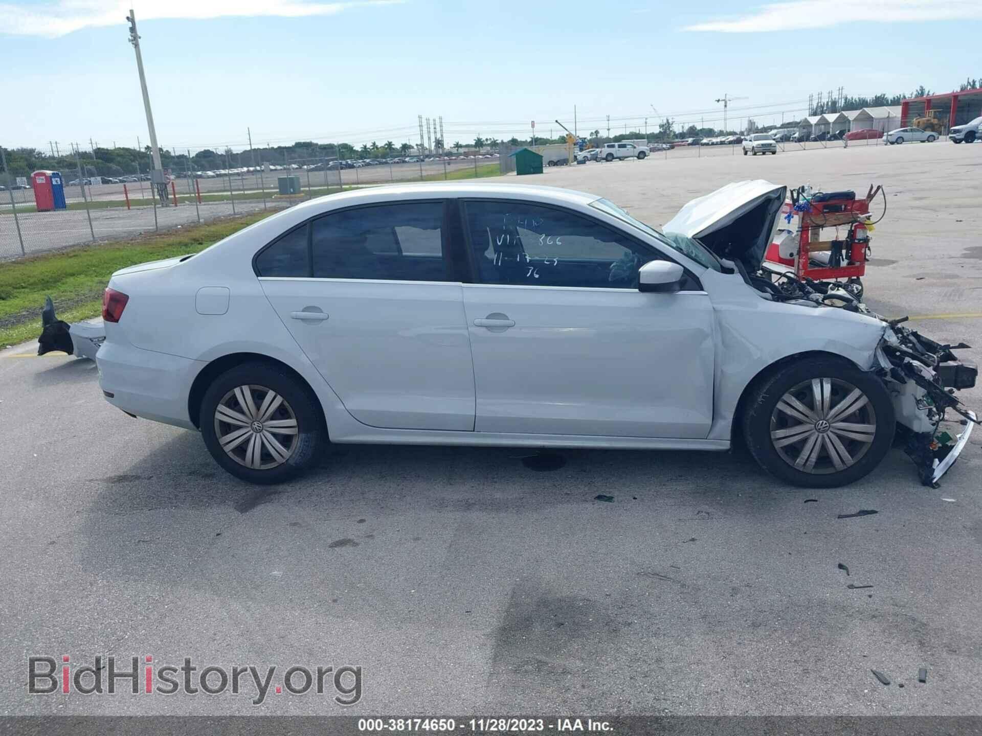 2017 VOLKSWAGEN JETTA - VIN: 3VW2B7AJ7HM233866 - Фото 13