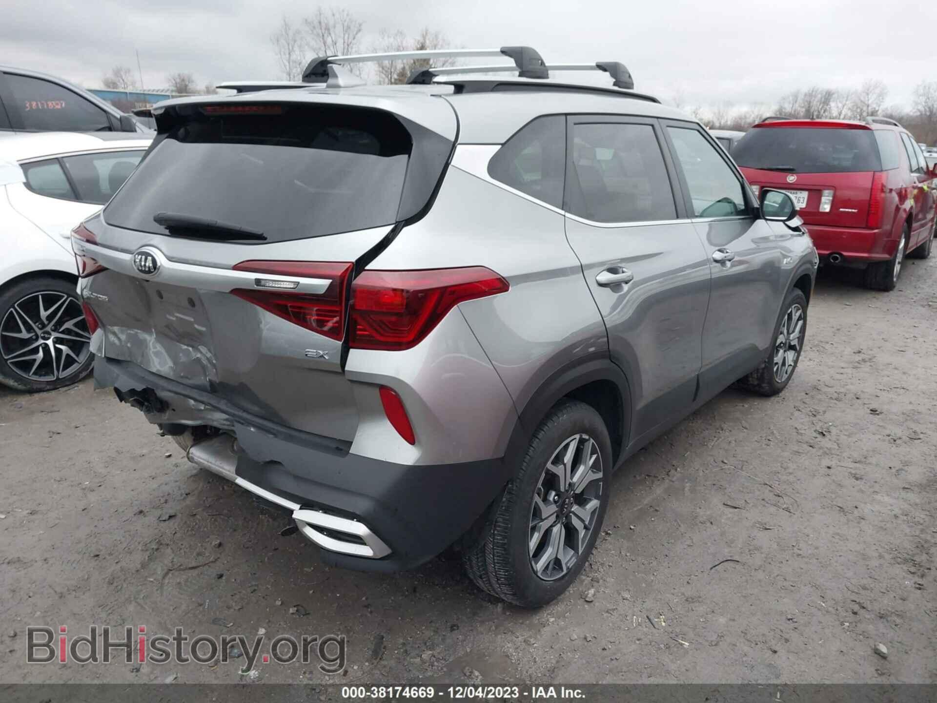 2021 KIA SELTOS - VIN: KNDERCAA7M7145733 - Фото 4