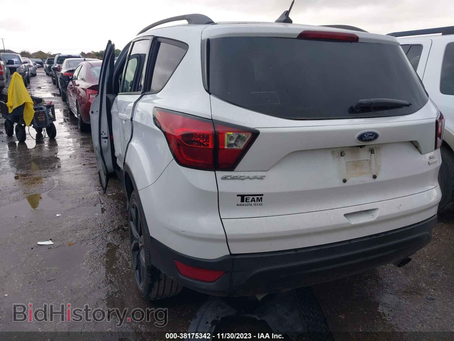 2019 FORD ESCAPE - VIN: 1FMCU0GD4KUC25930 - Фото 3