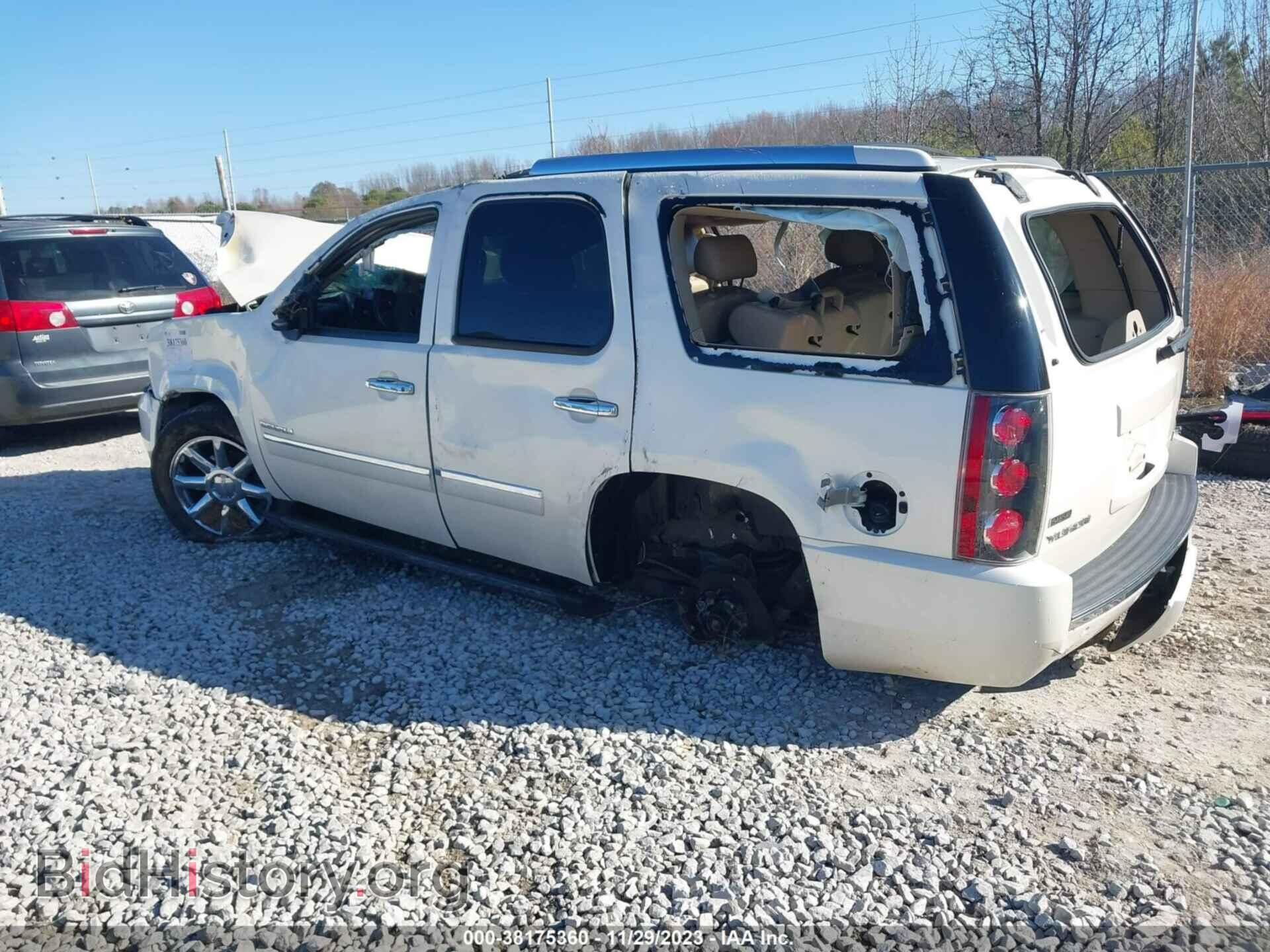 2010 GMC YUKON - VIN: 1GKUCEEFXAR136950 - Фото 3