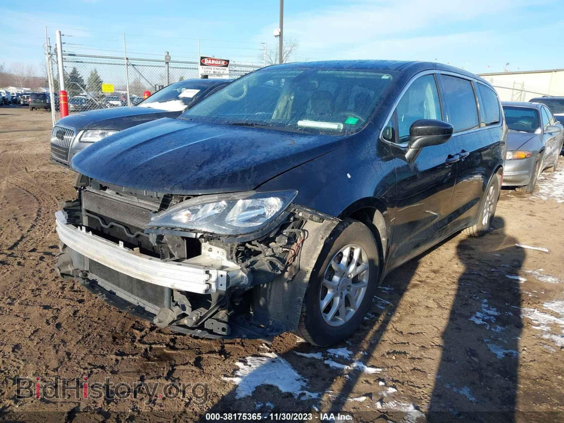 2017 CHRYSLER PACIFICA - VIN: 2C4RC1DGXHR654095 - Фото 2