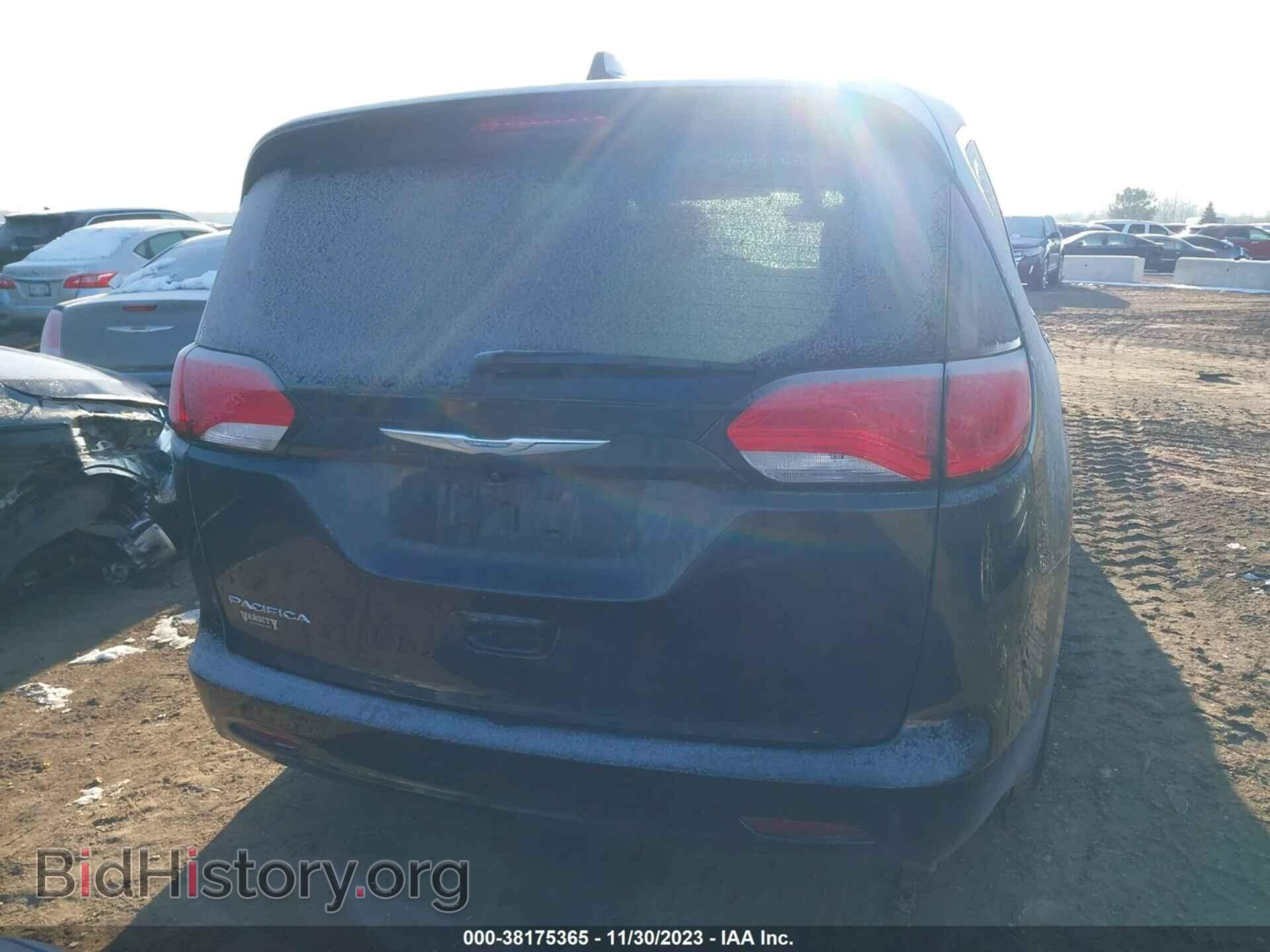 2017 CHRYSLER PACIFICA - VIN: 2C4RC1DGXHR654095 - Фото 16