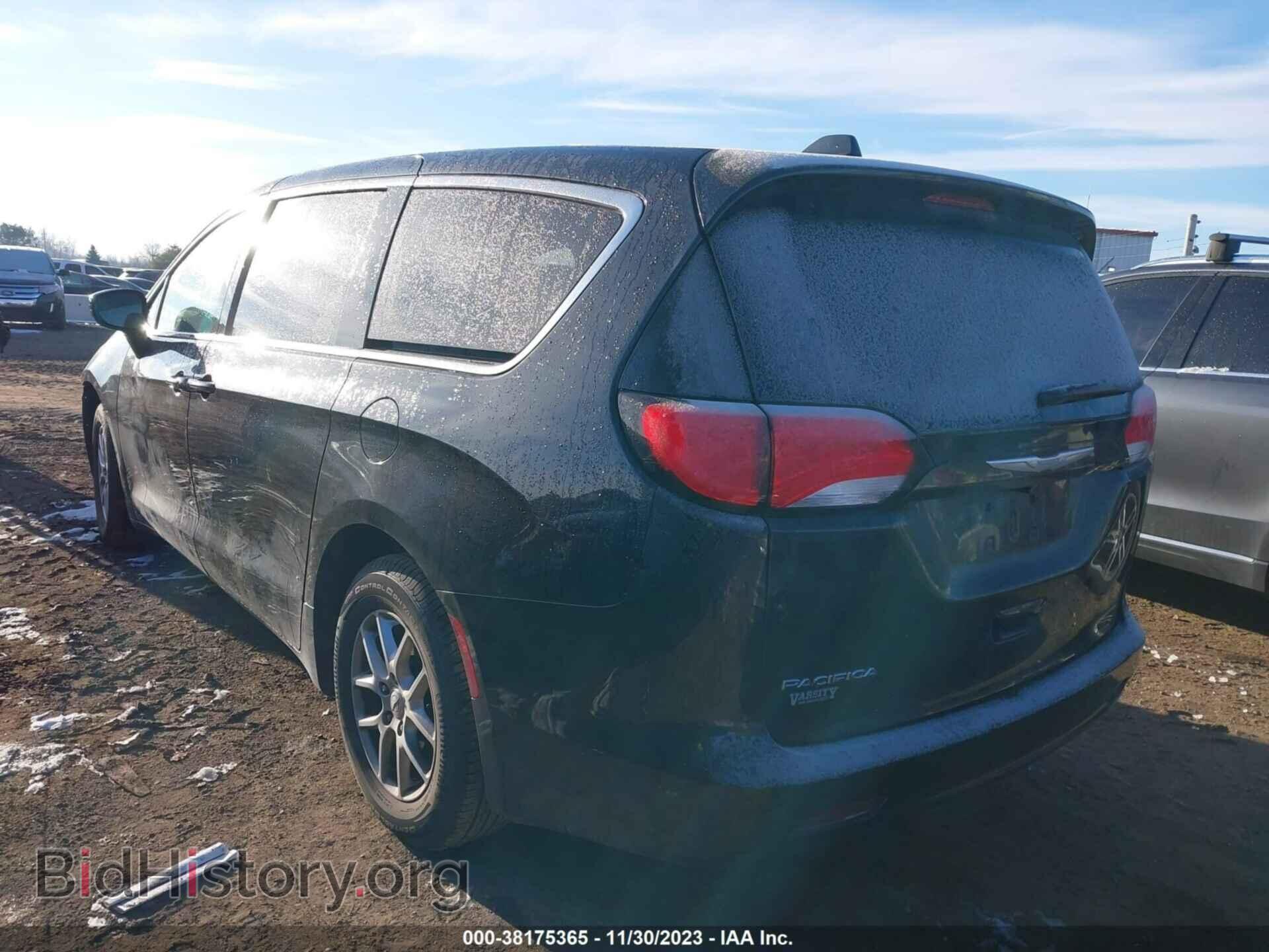 2017 CHRYSLER PACIFICA - VIN: 2C4RC1DGXHR654095 - Фото 3
