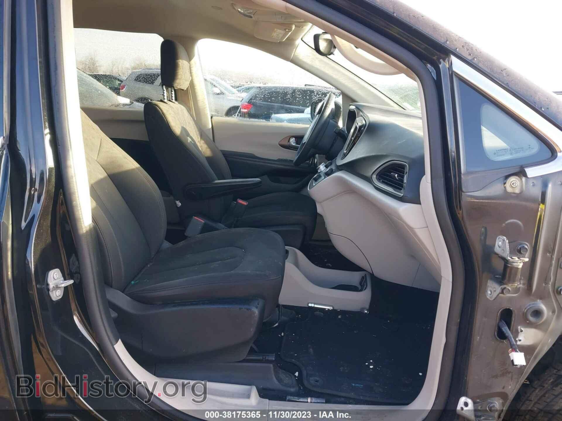 2017 CHRYSLER PACIFICA - VIN: 2C4RC1DGXHR654095 - Фото 5