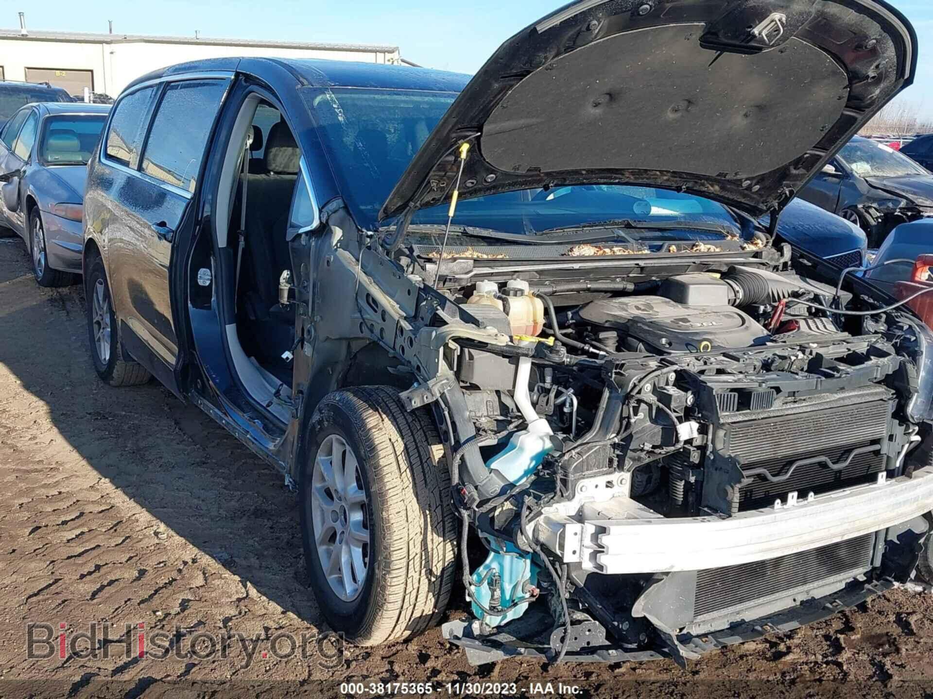 2017 CHRYSLER PACIFICA - VIN: 2C4RC1DGXHR654095 - Фото 6
