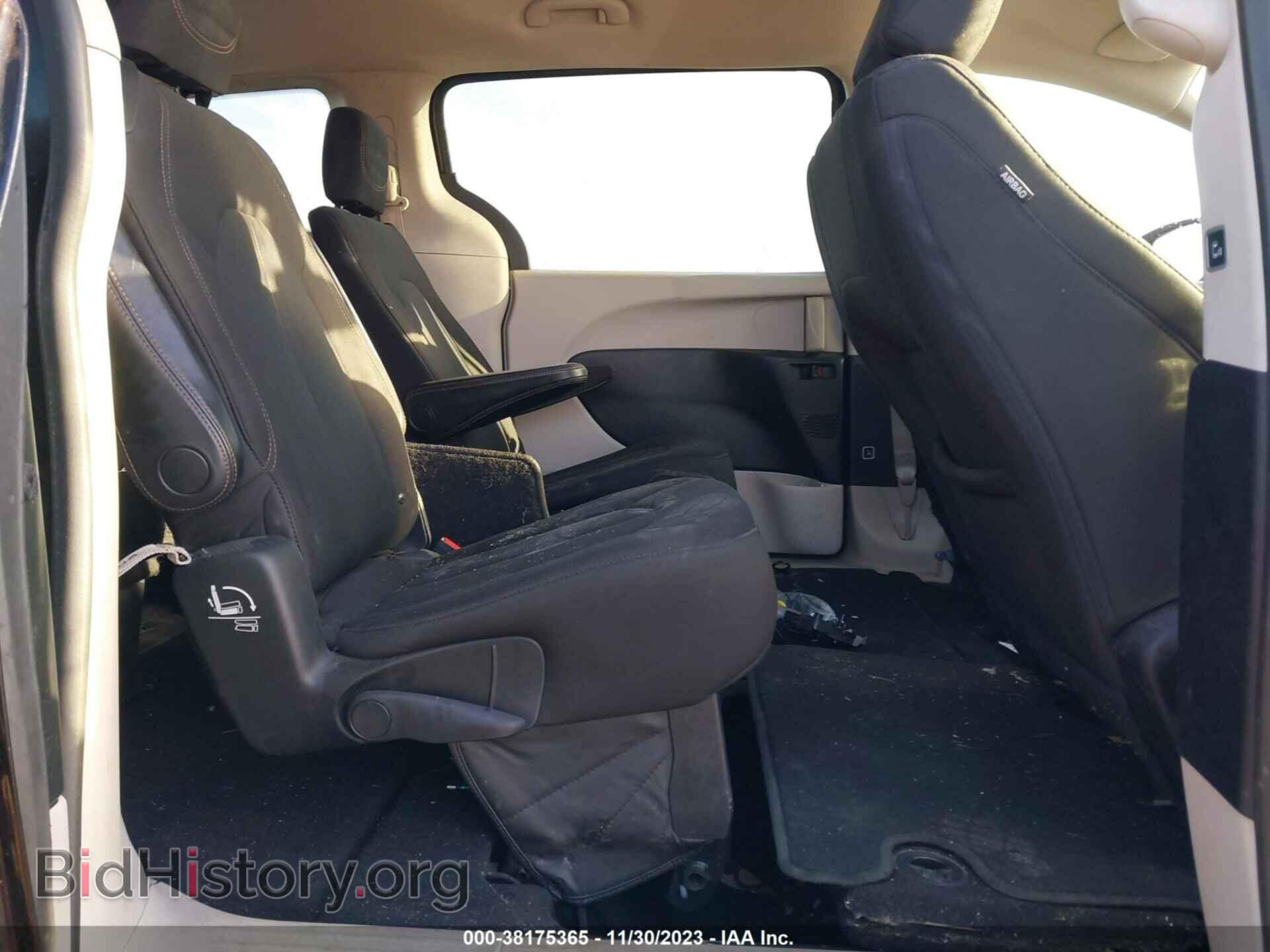 2017 CHRYSLER PACIFICA - VIN: 2C4RC1DGXHR654095 - Фото 8