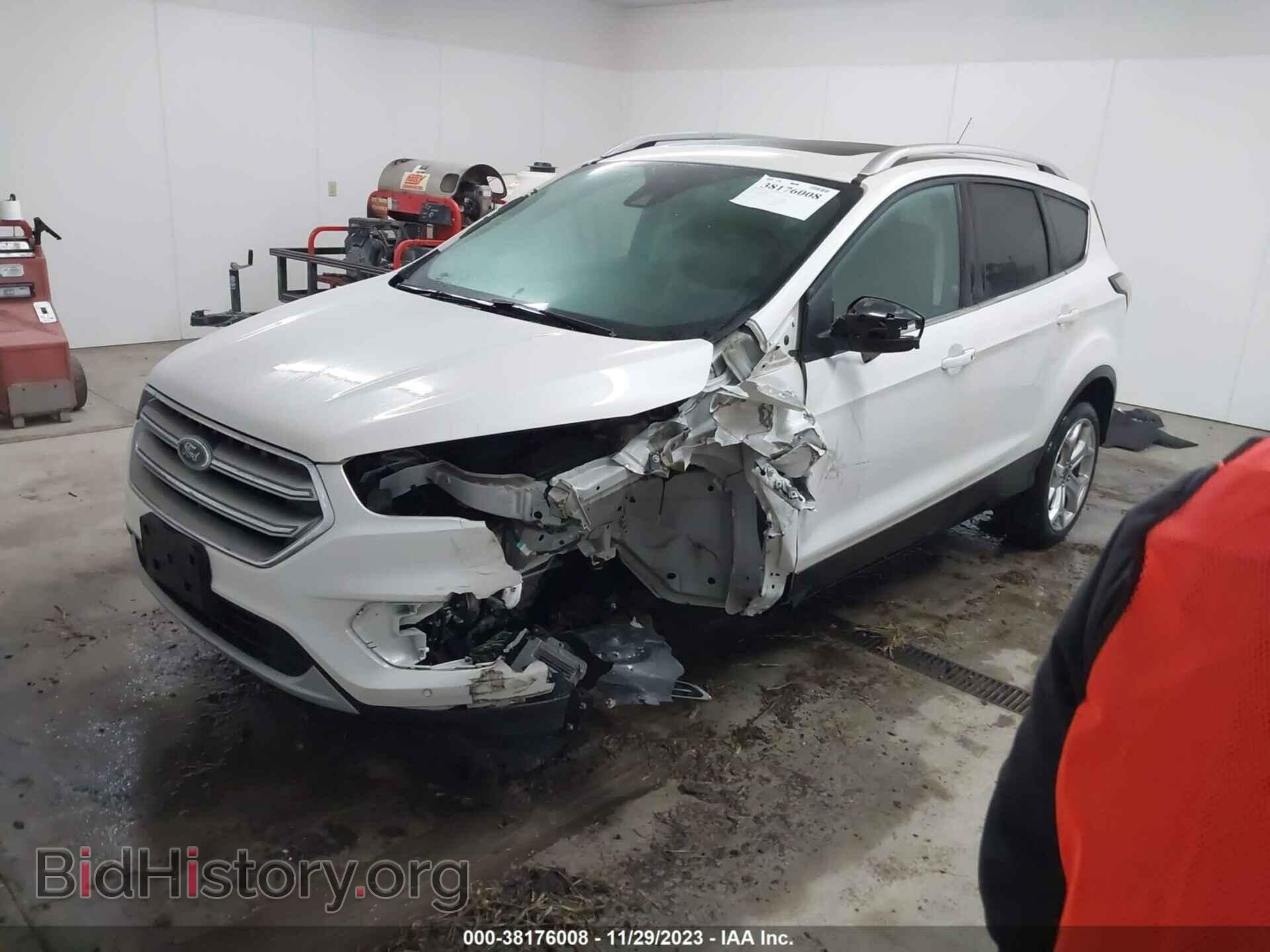 2017 FORD ESCAPE - VIN: 1FMCU0J94HUB76323 - Photo 2