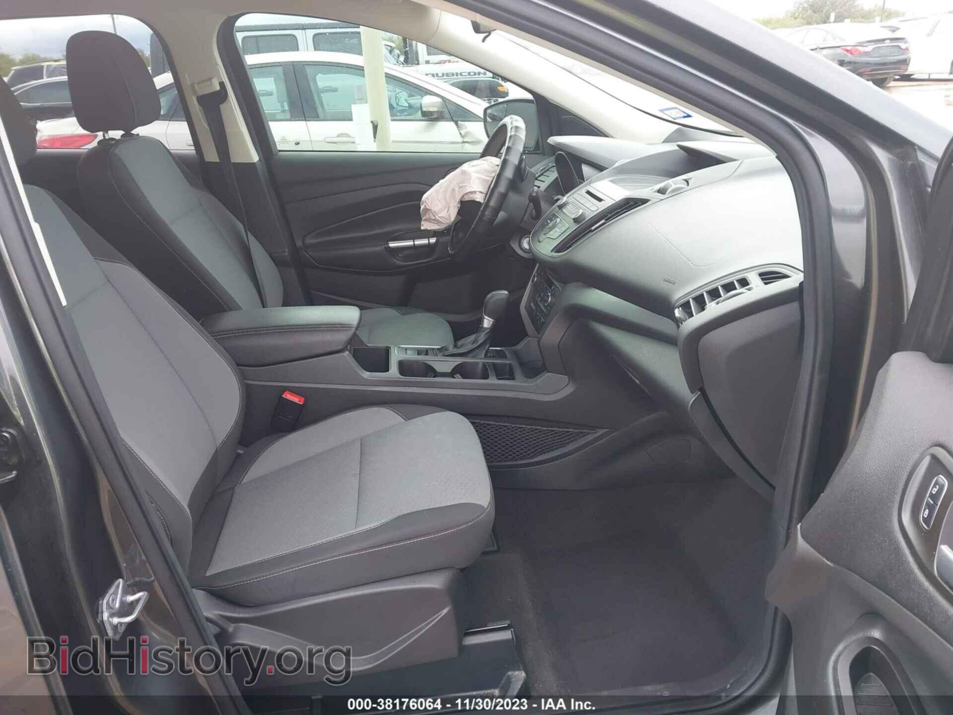 2017 FORD ESCAPE - VIN: 1FMCU0GD7HUE34751 - Photo 5