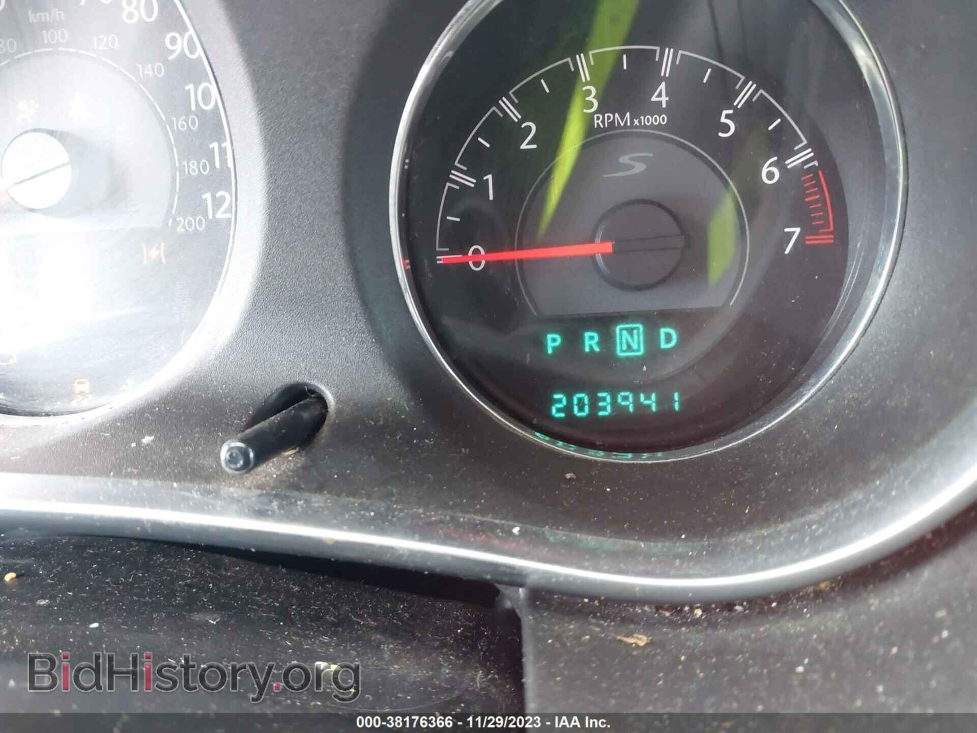 2011 CHRYSLER 200 - VIN: 1C3BC8FGXBN597526 - Photo 7
