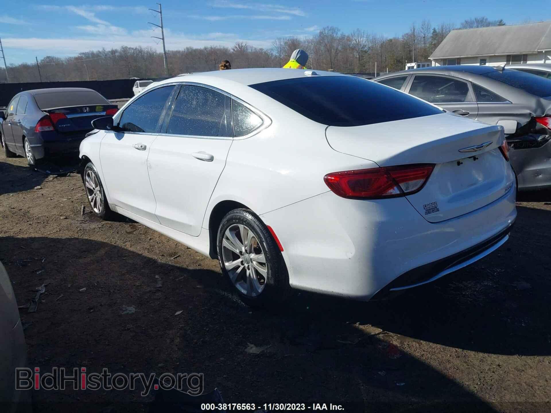 2015 CHRYSLER 200 - VIN: 1C3CCCAB8FN635733 - Фото 3