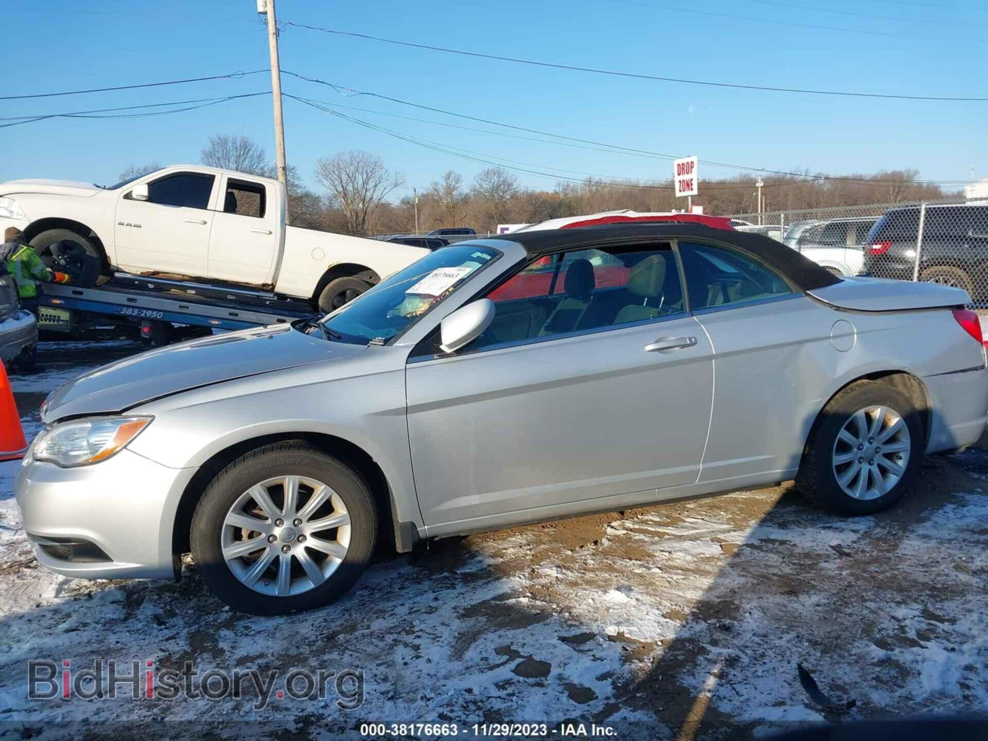 2011 CHRYSLER 200 - VIN: 1C3BC2EB4BN598139 - Фото 14