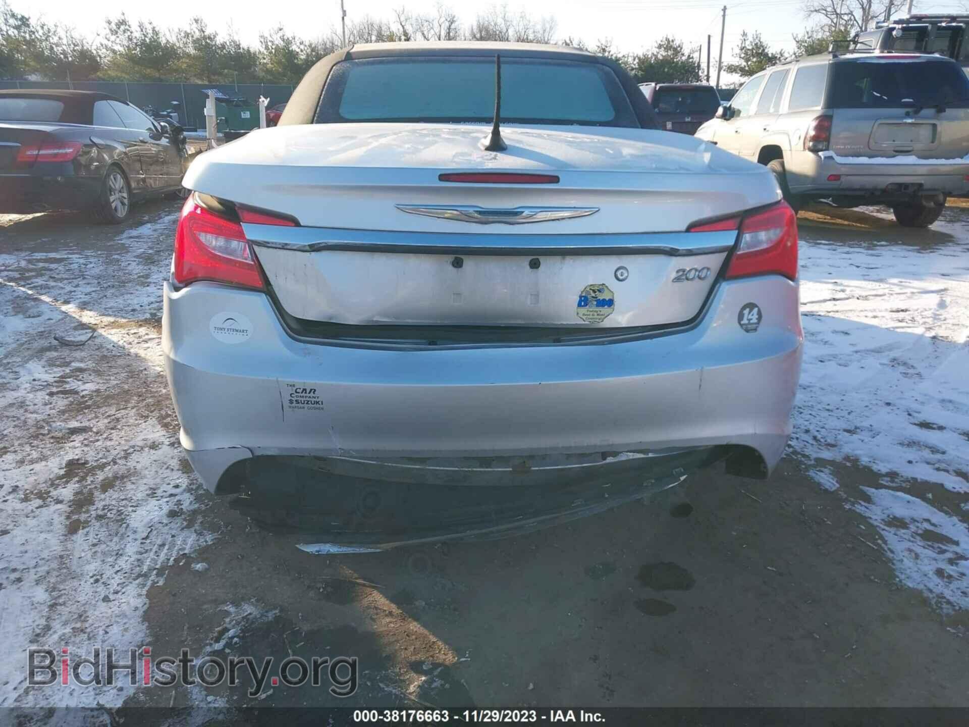 2011 CHRYSLER 200 - VIN: 1C3BC2EB4BN598139 - Фото 6