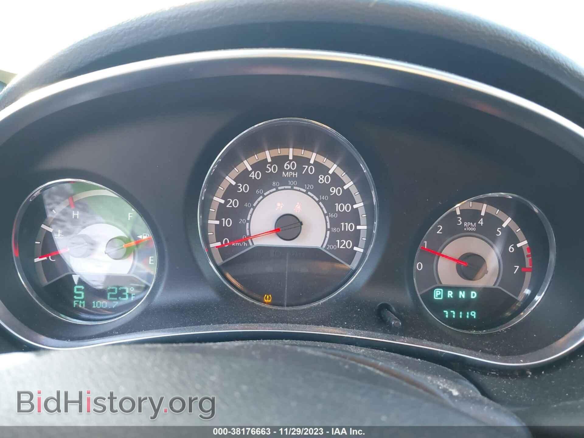 2011 CHRYSLER 200 - VIN: 1C3BC2EB4BN598139 - Фото 7