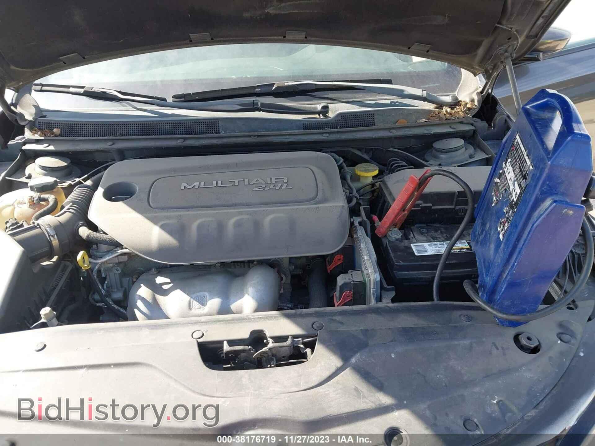 2015 CHRYSLER 200 - VIN: 1C3CCCBB0FN736893 - Фото 10