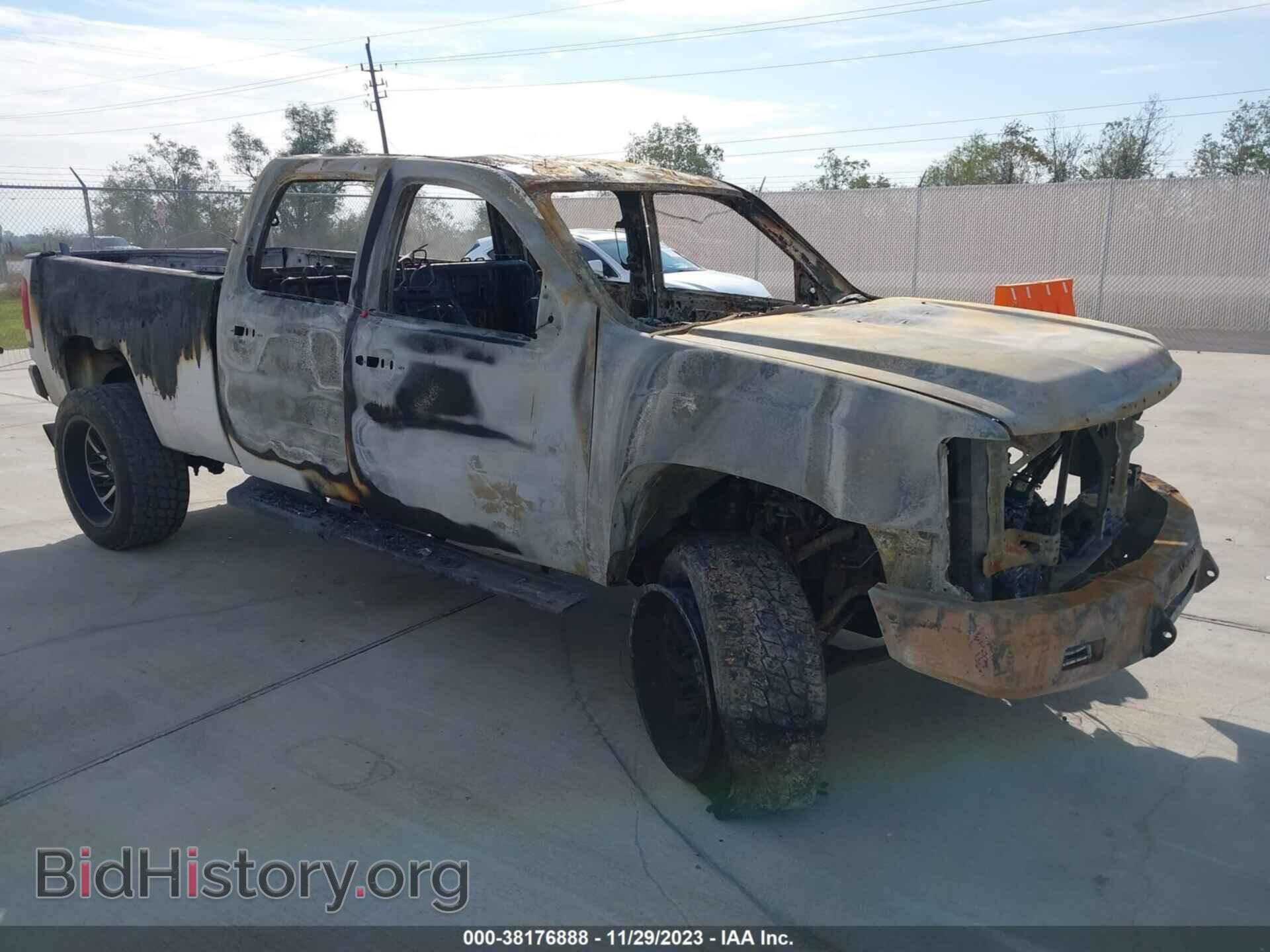 Фотография 1GT121E8XDF160196 - GMC SIERRA 2500HD 2013