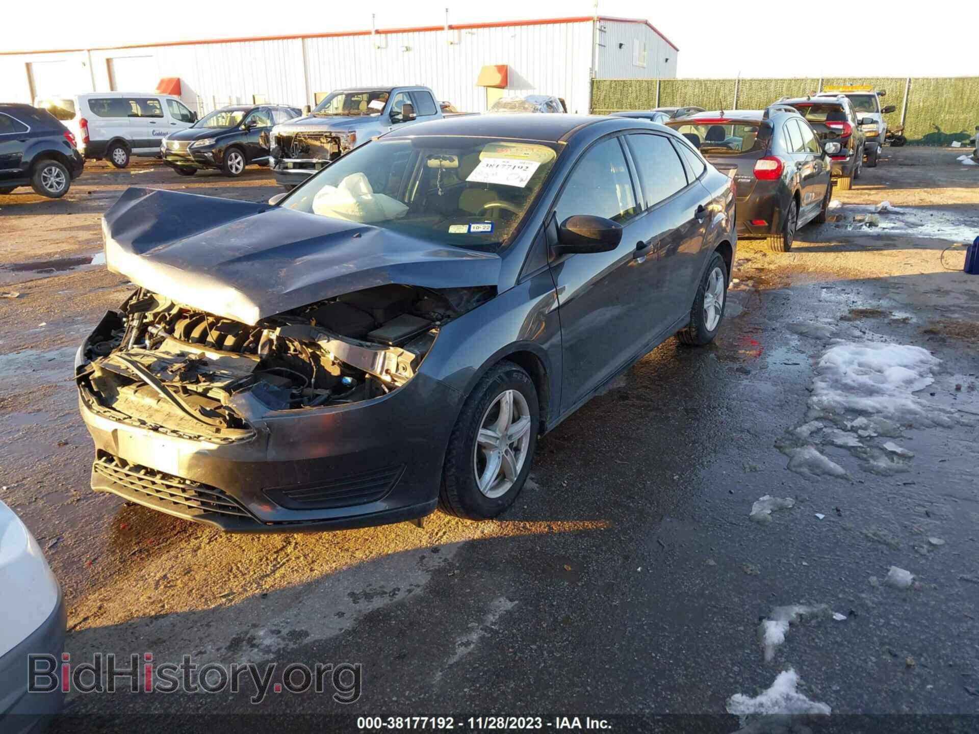 2017 FORD FOCUS - VIN: 1FADP3E26HL316219 - Photo 2