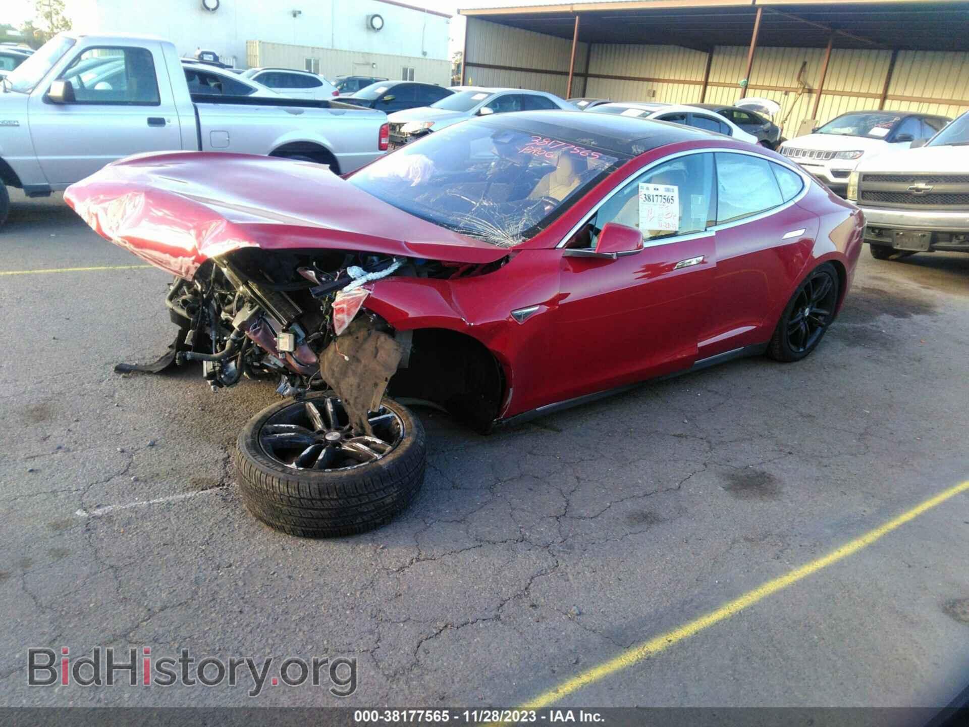 2015 TESLA MODEL S - VIN: 5YJSA1E17FF114200 - Photo 2