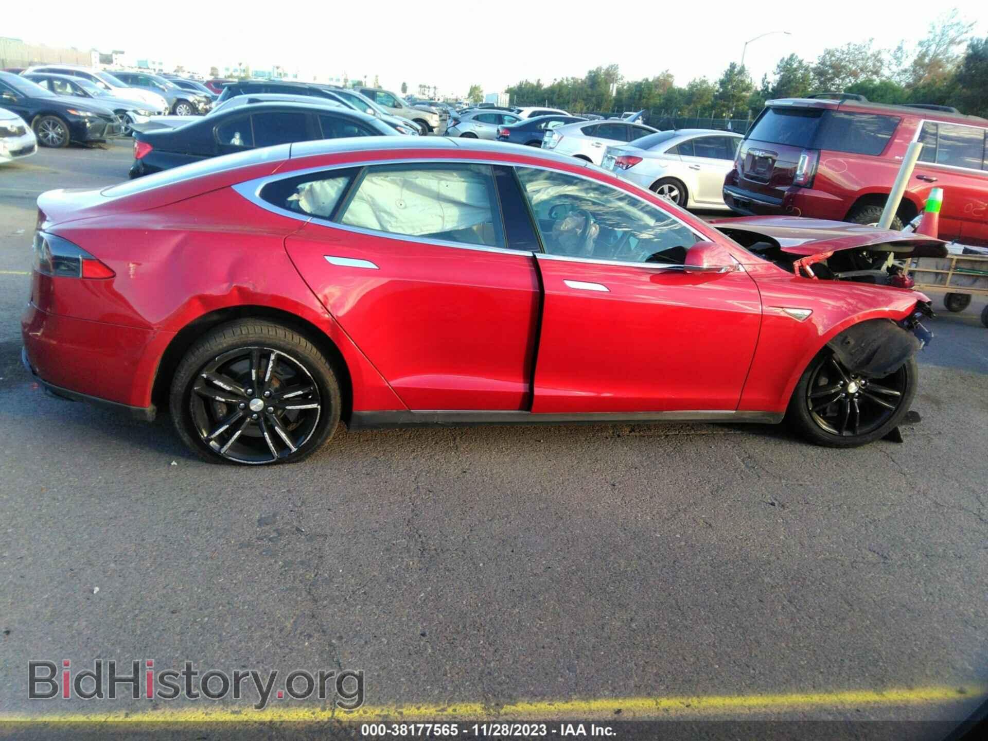 2015 TESLA MODEL S - VIN: 5YJSA1E17FF114200 - Photo 12