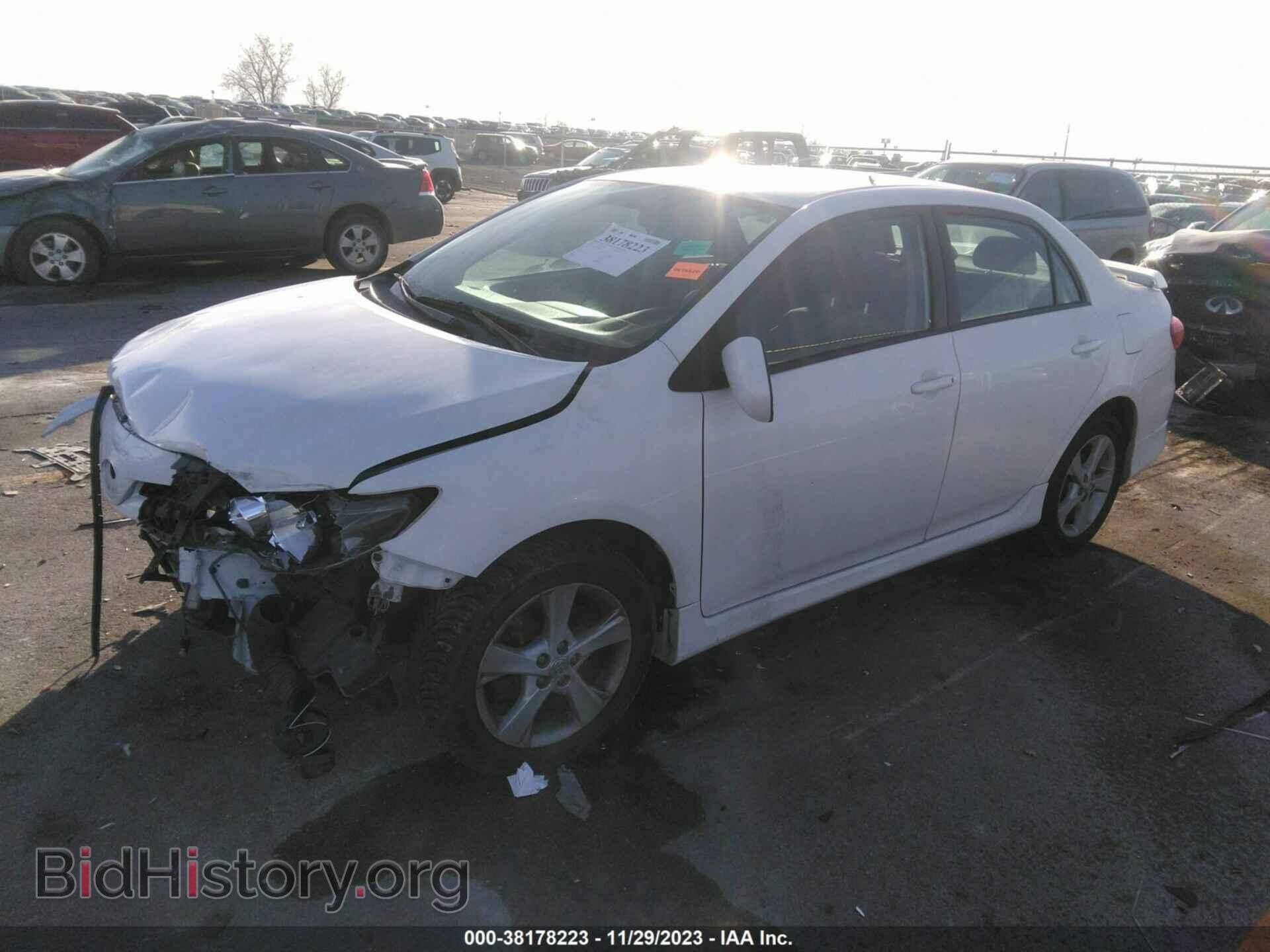 2011 TOYOTA COROLLA - VIN: 2T1BU4EE2BC681165 - Фото 2