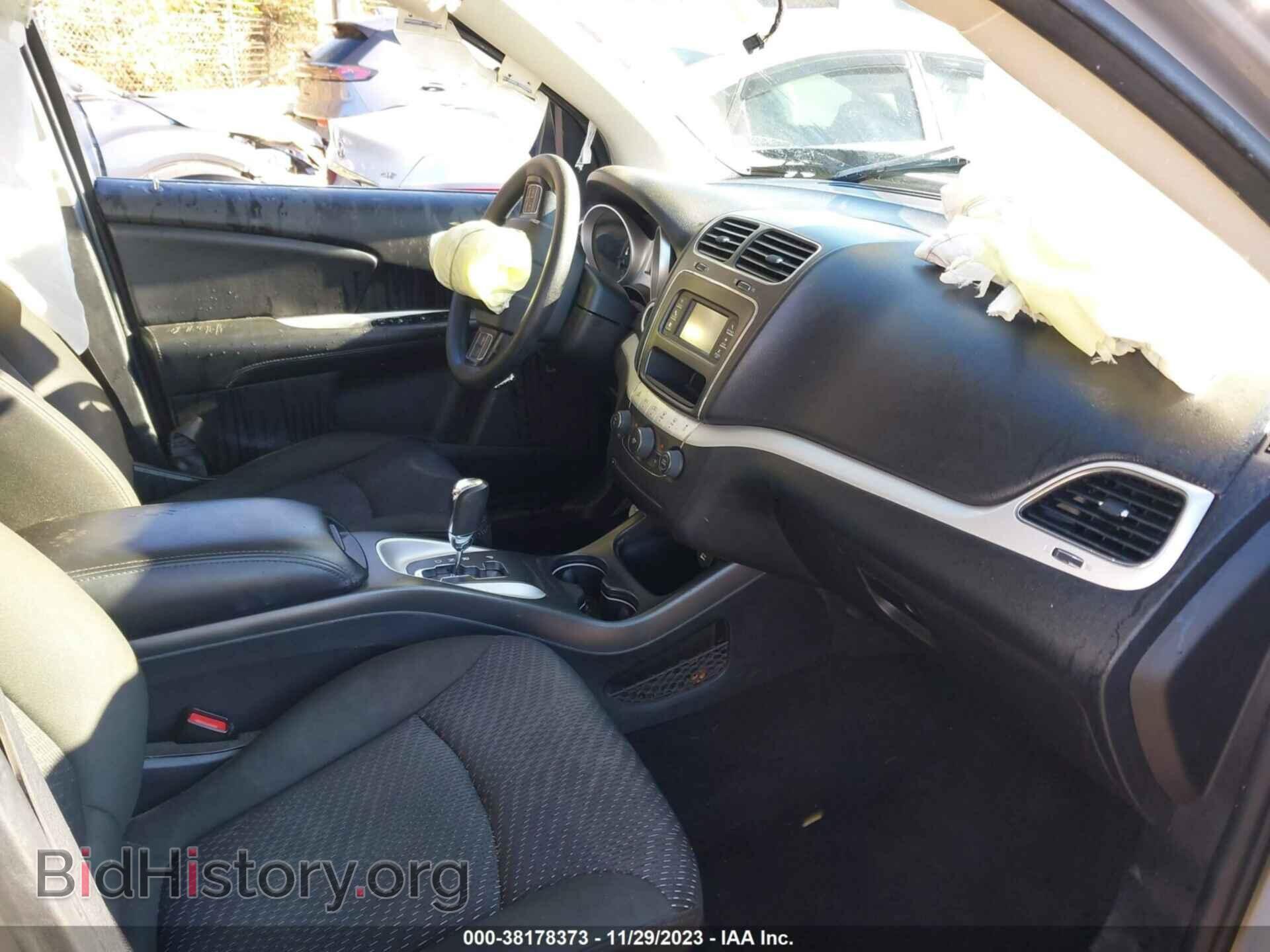 2019 DODGE JOURNEY - VIN: 3C4PDCABXKT869876 - Фото 5