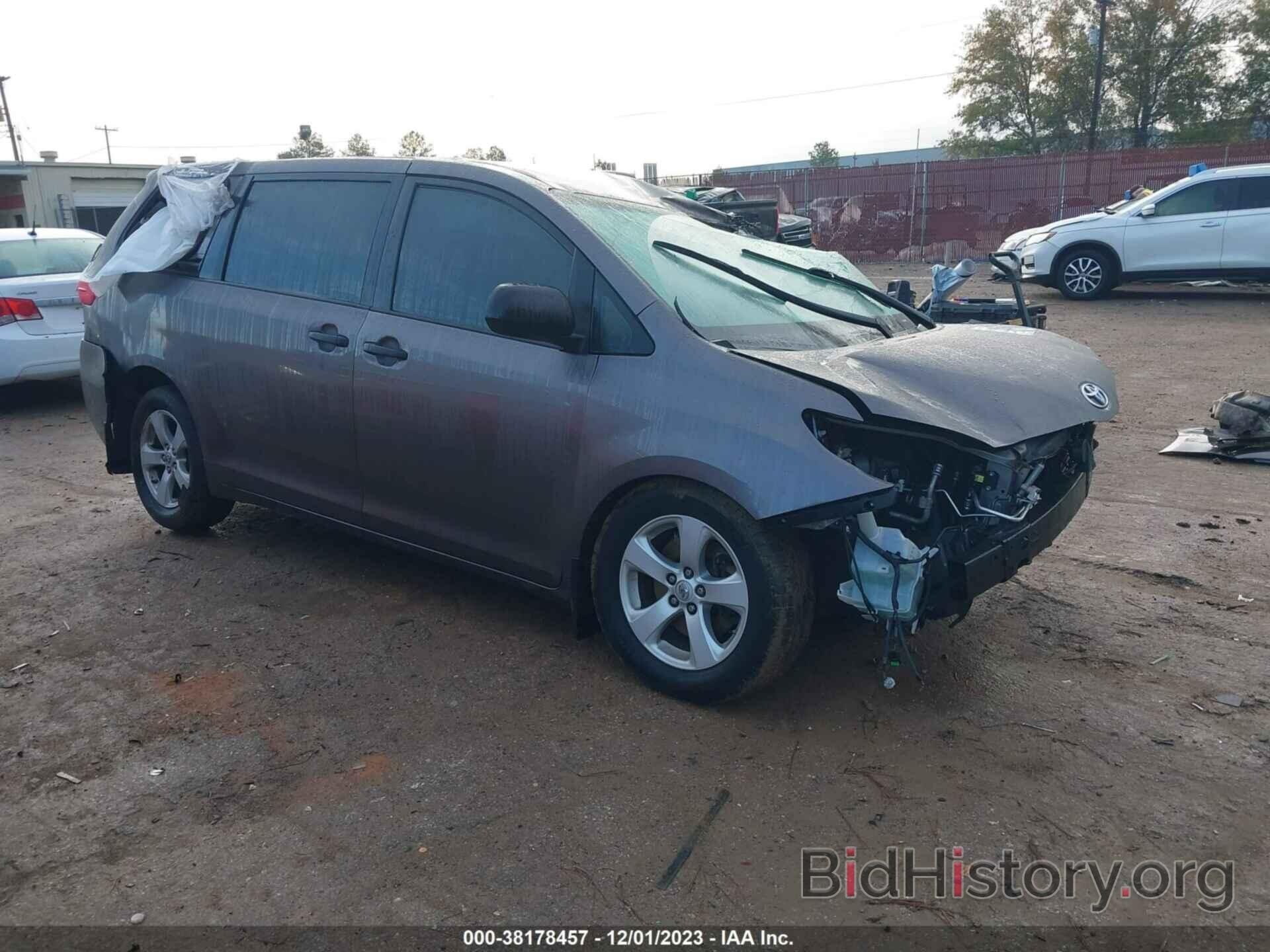 Photo 5TDZZ3DC0HS890754 - TOYOTA SIENNA 2017