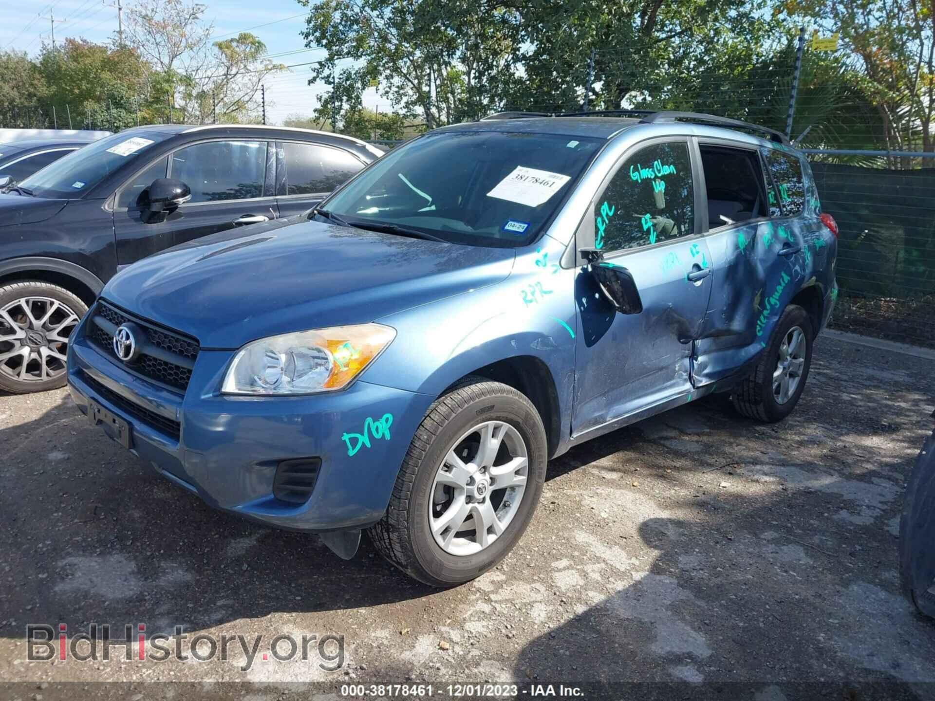 2011 TOYOTA RAV4 - VIN: 2T3ZF4DV6BW083256 - Фото 2