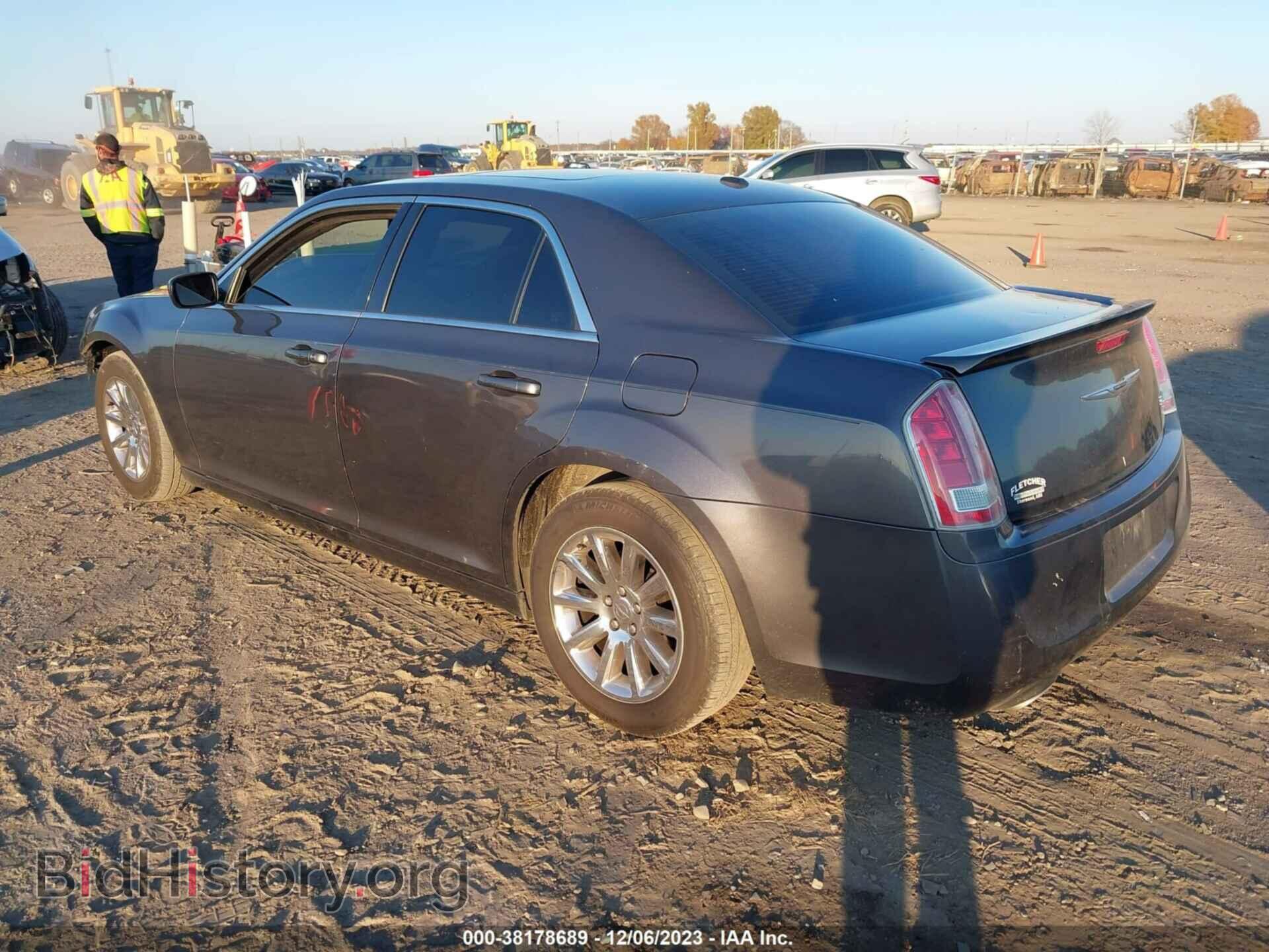 2014 CHRYSLER 300 - VIN: 2C3CCABG3EH119964 - Фото 3