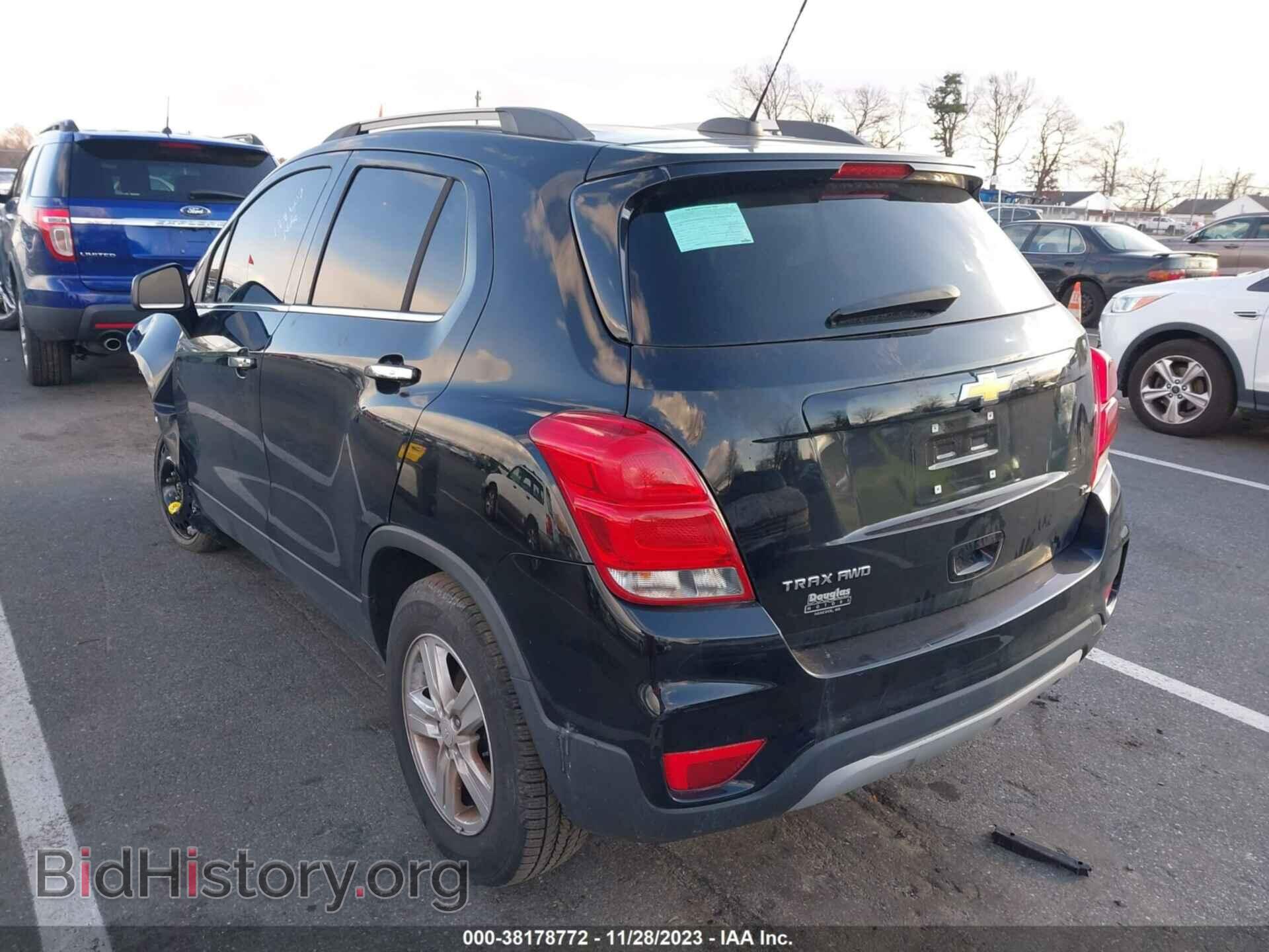 2018 CHEVROLET TRAX - VIN: 3GNCJPSB3JL268473 - Фото 3