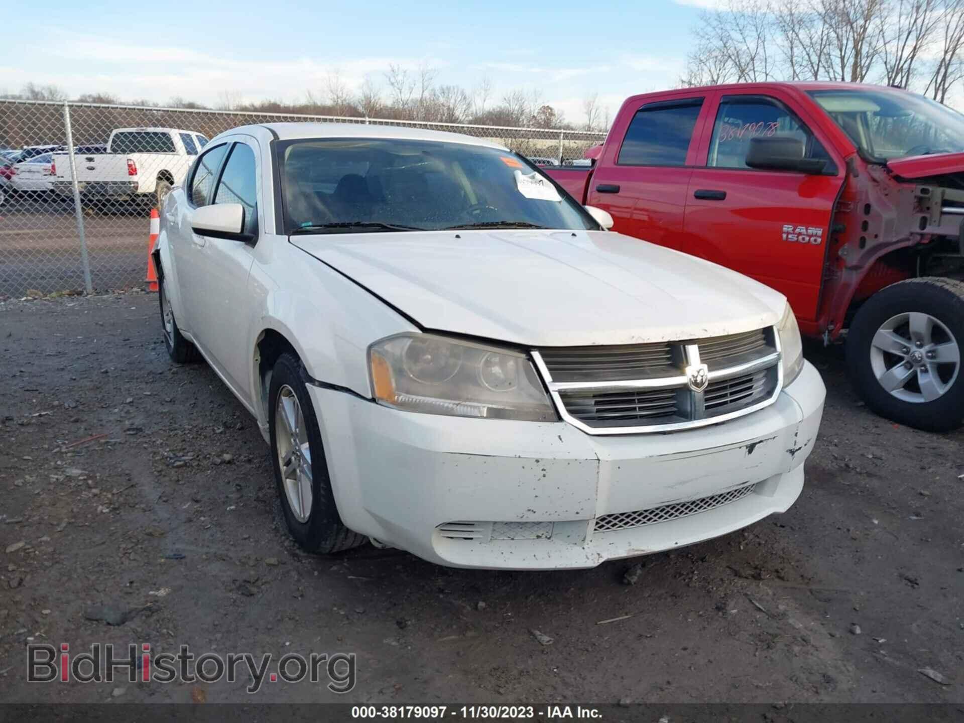 Photo 1B3CC5FB2AN218702 - DODGE AVENGER 2010
