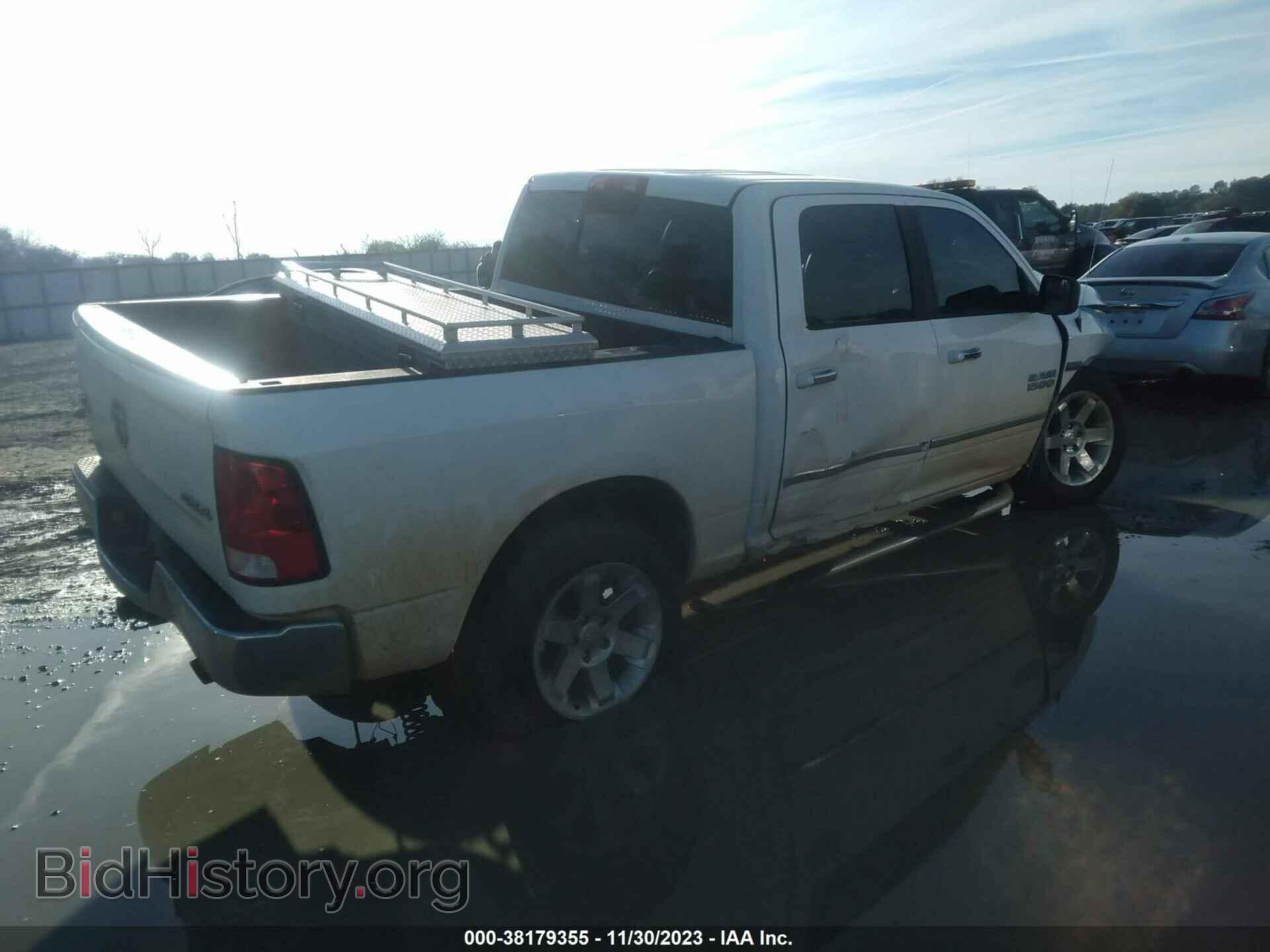 2015 RAM 1500 - VIN: 3C6RR7LT6FG554926 - Фото 4