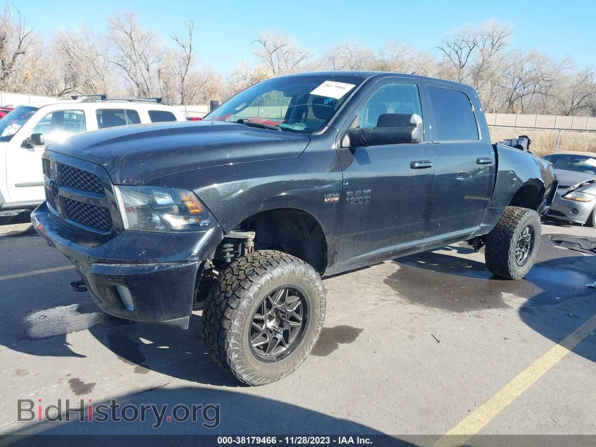 2018 RAM 1500 - VIN: 1C6RR7LT2JS166531 - Photo 2