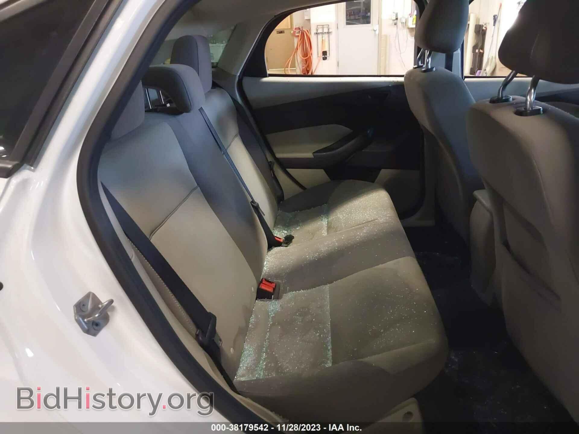 2012 FORD FOCUS - VIN: 1FAHP3F2XCL106375 - Фото 8