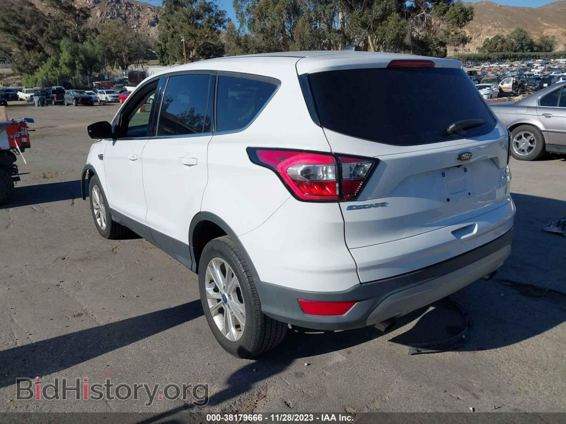 2017 FORD ESCAPE - VIN: 1FMCU9GD1HUC67307 - Фото 3