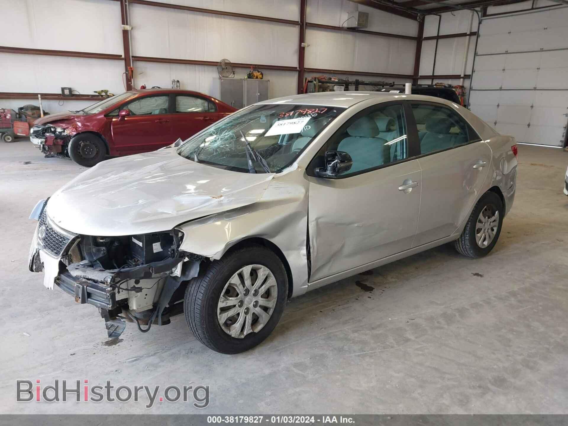 2012 KIA FORTE - VIN: KNAFU4A25C5532046 - Фото 2