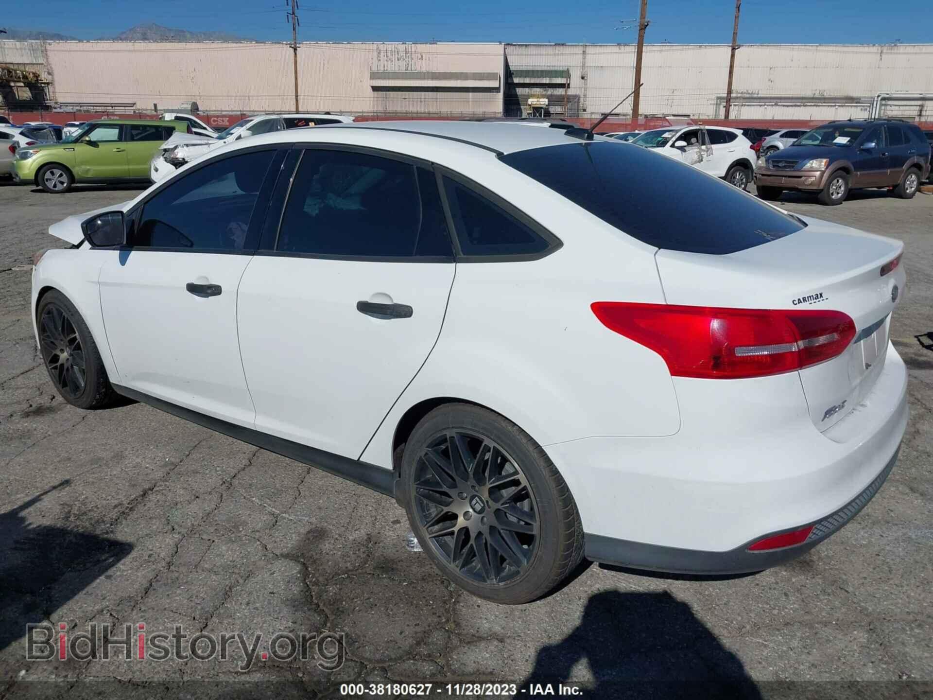2016 FORD FOCUS - VIN: 1FADP3E22GL275926 - Фото 3