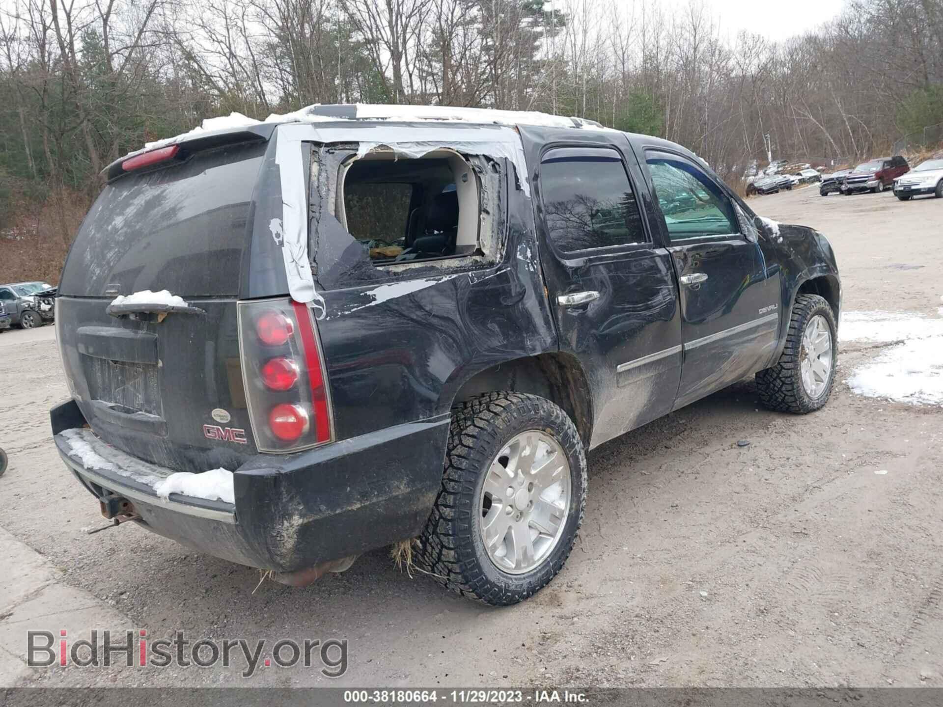 2013 GMC YUKON - VIN: 1GKS2EEF7DR238236 - Photo 4