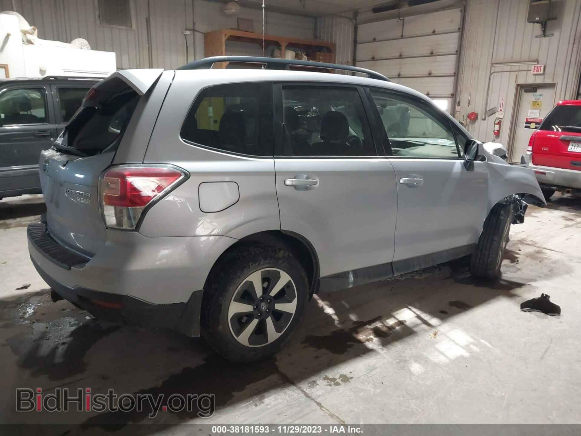 2017 SUBARU FORESTER - VIN: JF2SJAEC9HH400331 - Фото 4