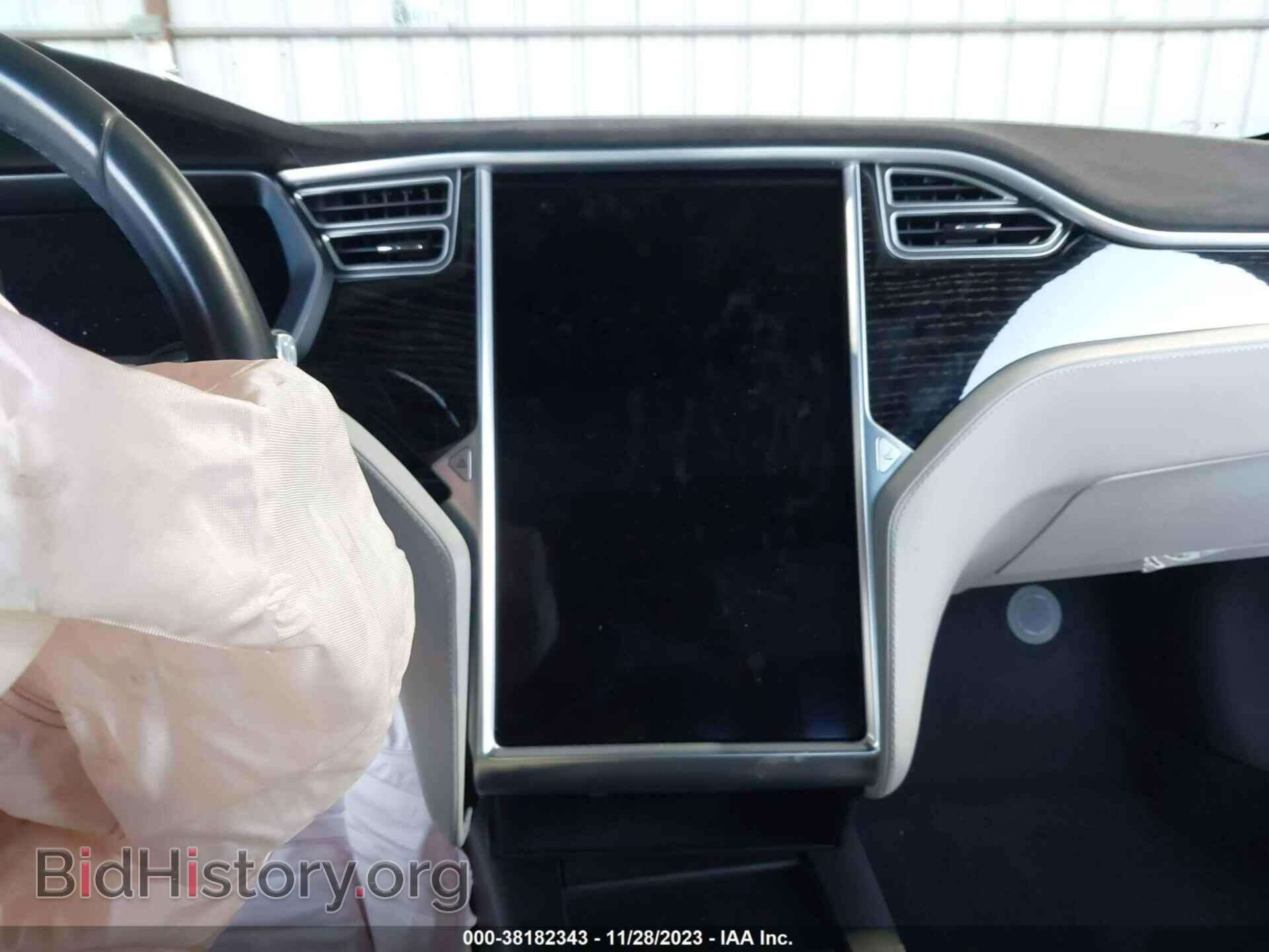 2016 TESLA MODEL S - VIN: 5YJSA1E16GF175605 - Photo 18