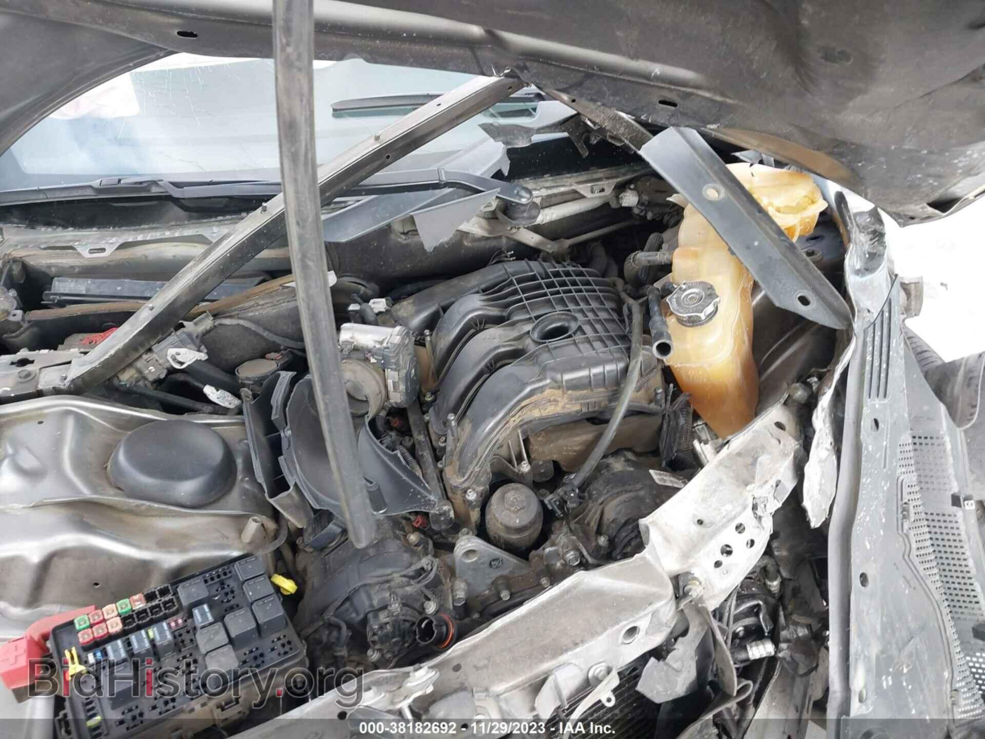 2012 CHRYSLER 300 - VIN: 2C3CCAAG7CH256405 - Фото 10
