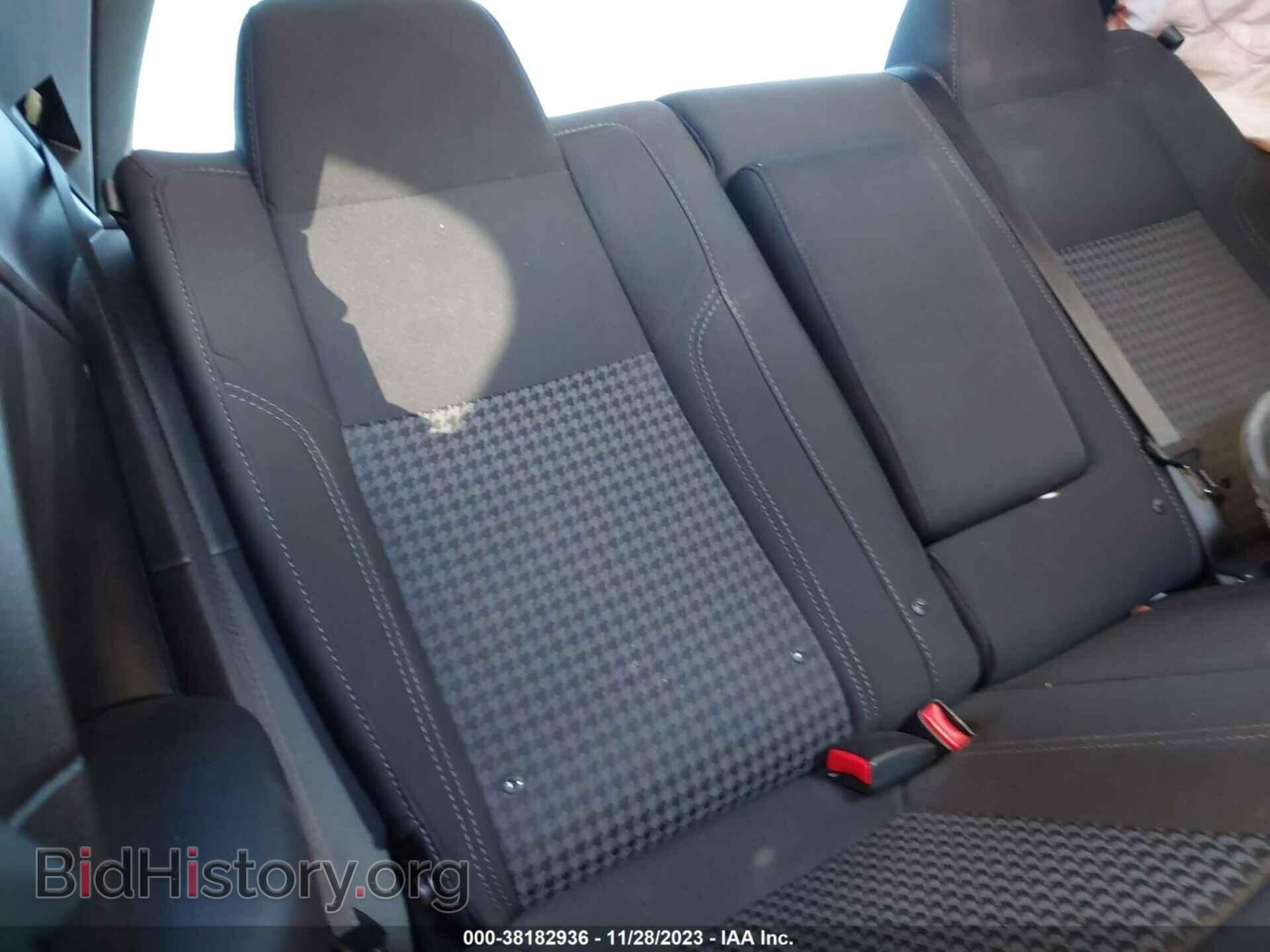 2016 DODGE CHALLENGER - VIN: 2C3CDZAG4GH193944 - Фото 8