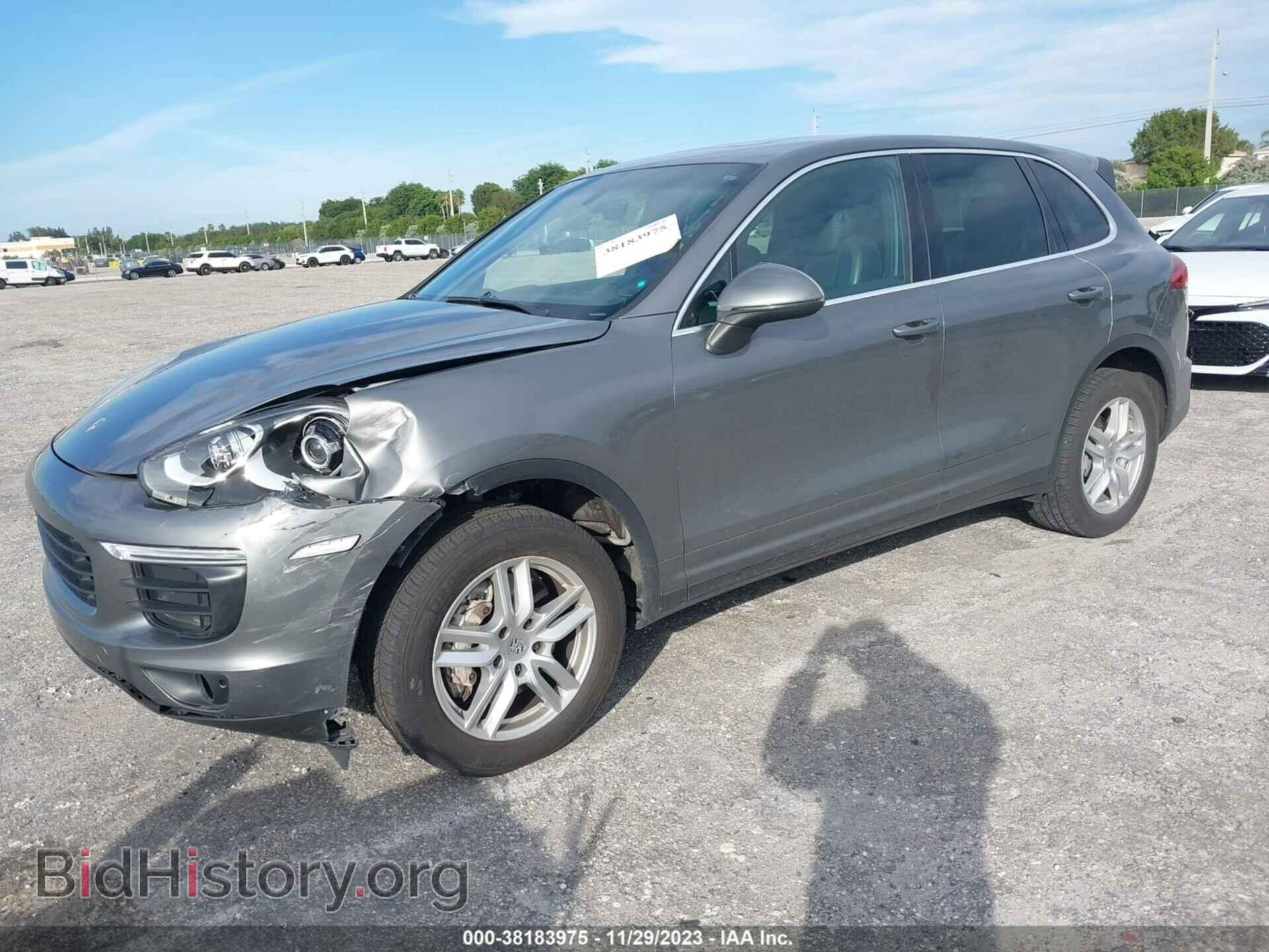 2016 PORSCHE CAYENNE - VIN: WP1AA2A21GLA01758 - Фото 2