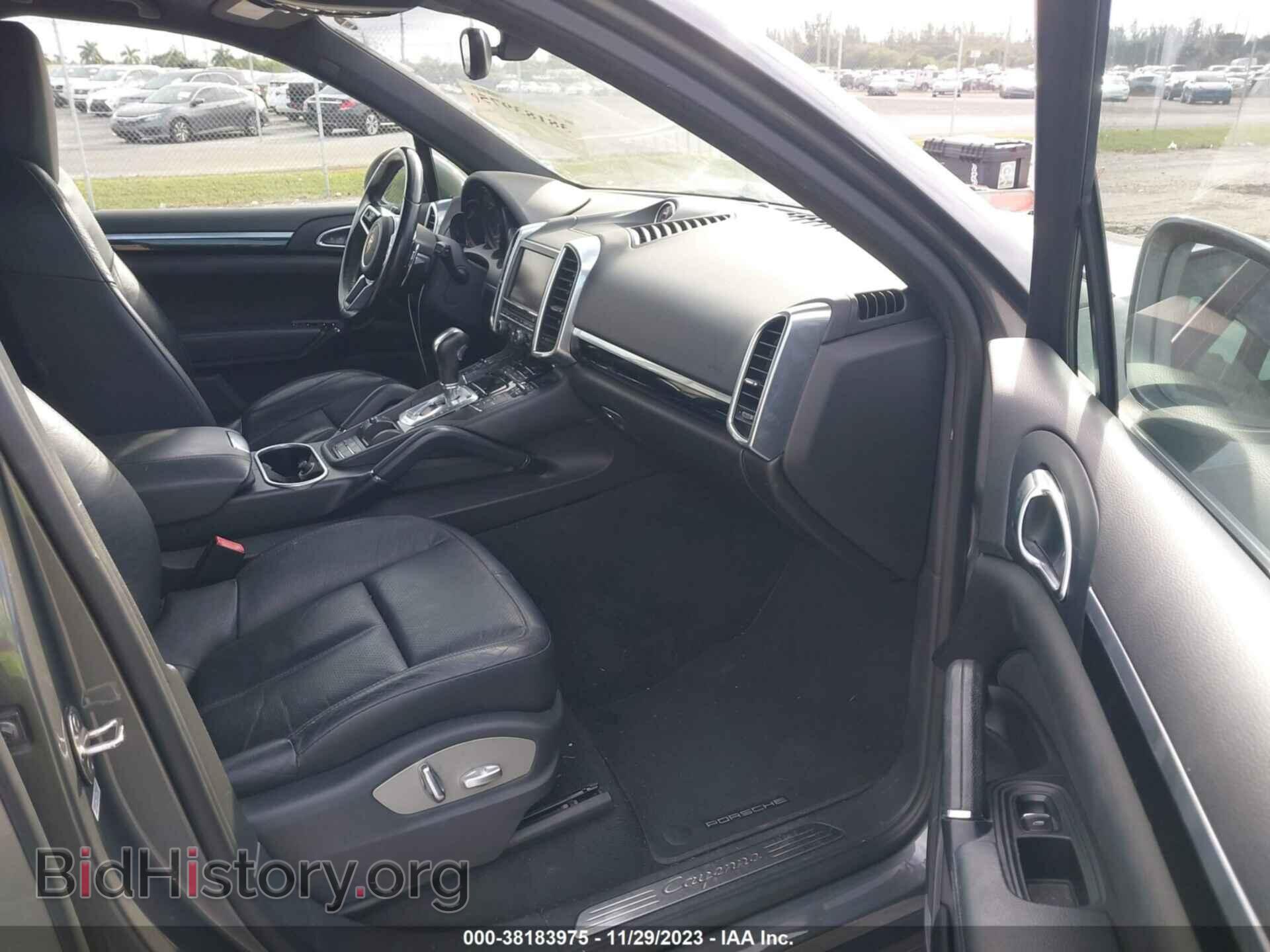 2016 PORSCHE CAYENNE - VIN: WP1AA2A21GLA01758 - Фото 5