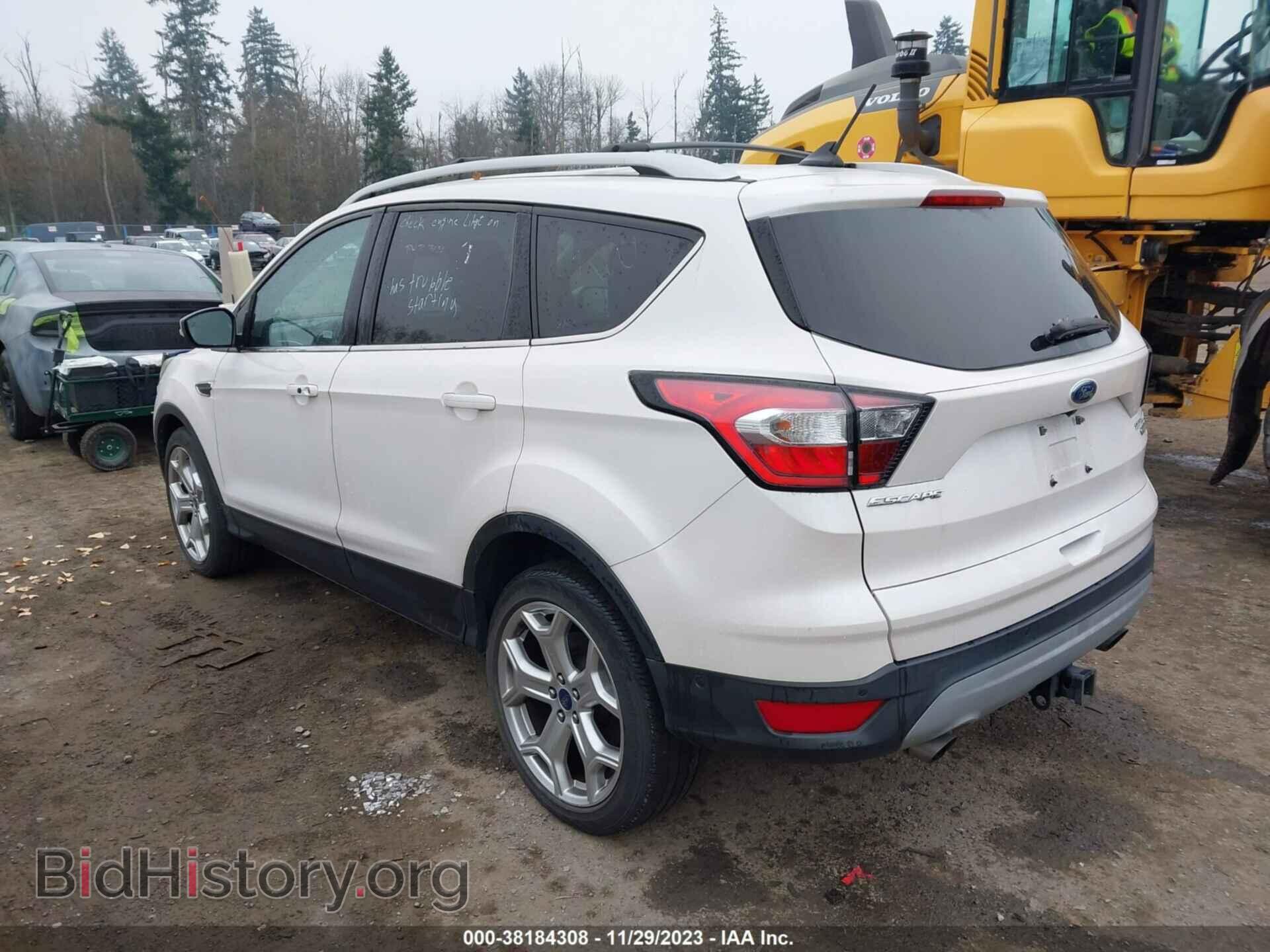 2018 FORD ESCAPE - VIN: 1FMCU0J96JUB14671 - Фото 3
