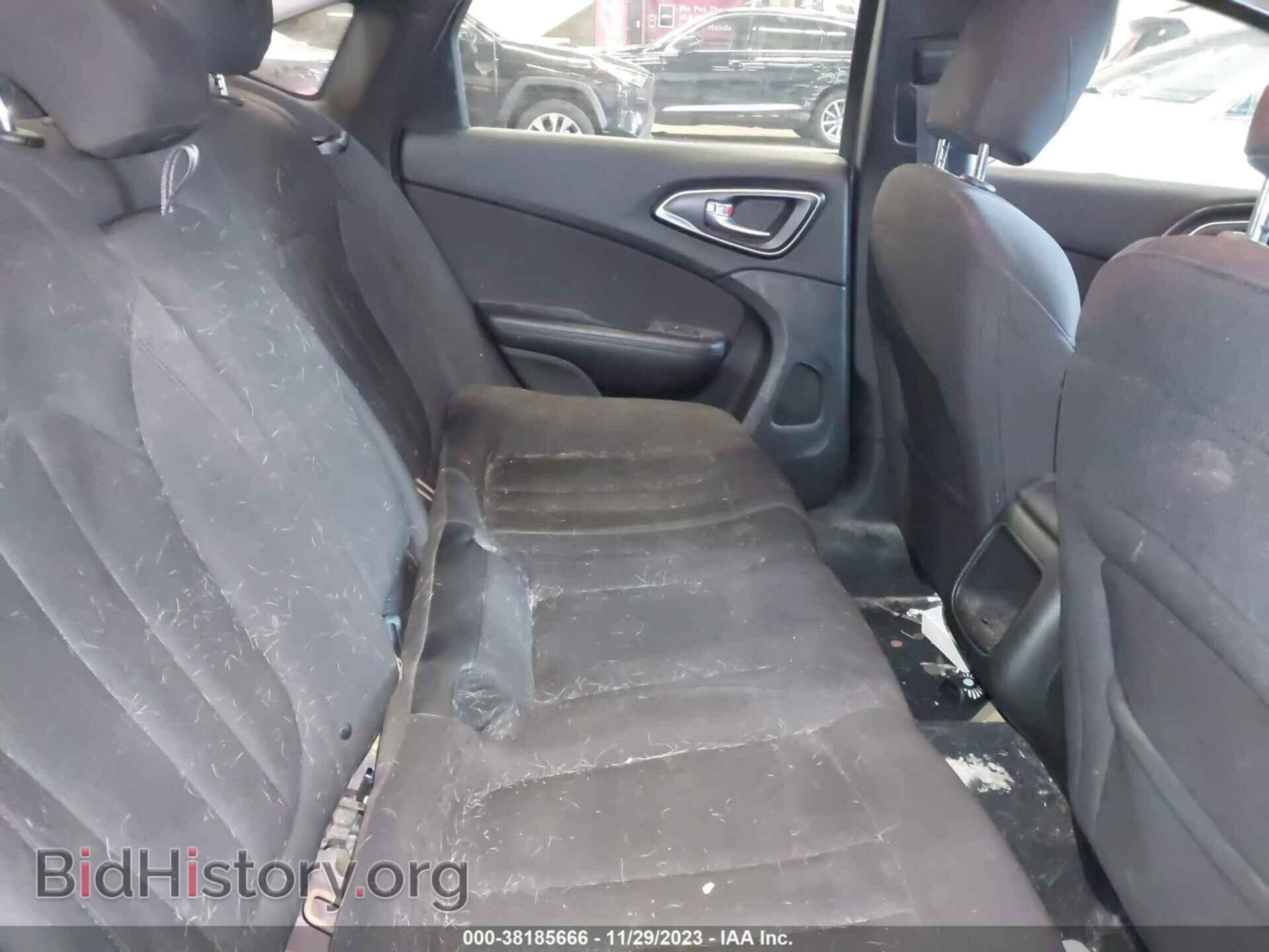 2015 CHRYSLER 200 - VIN: 1C3CCCAB2FN577098 - Фото 8